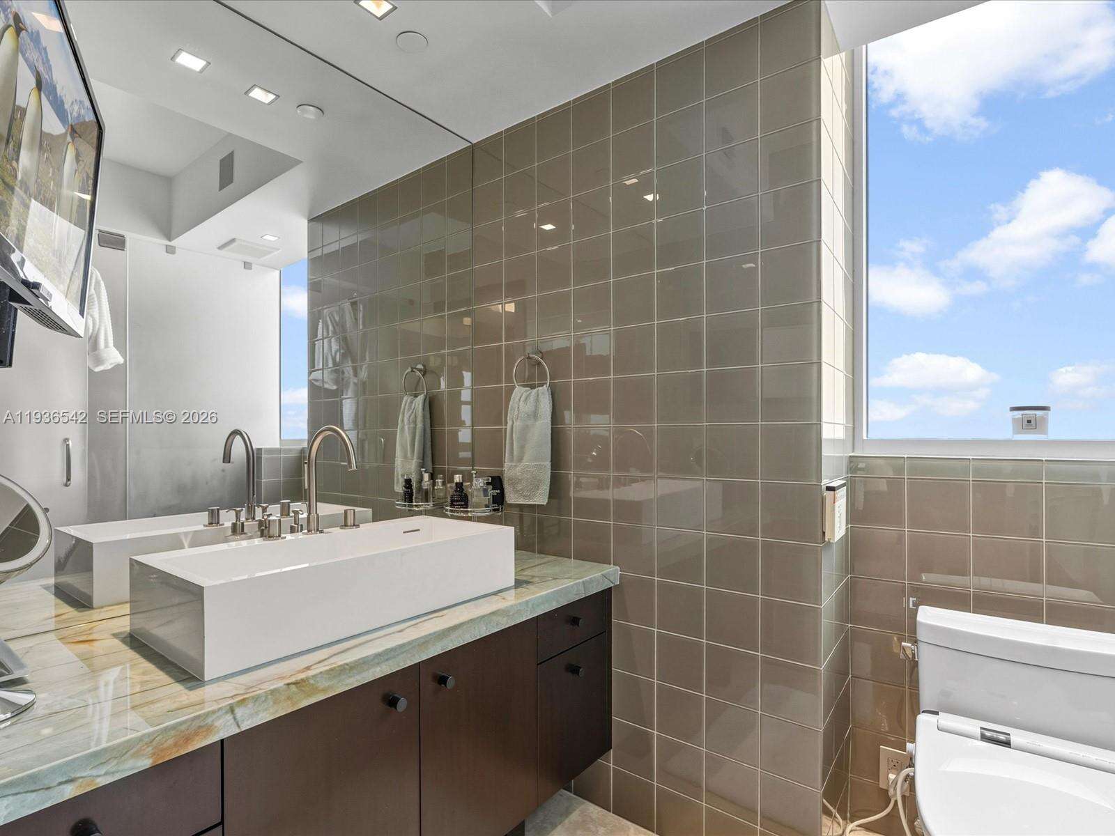 TRUMP ROYALE - 18201 Collins Ave, Sunny Isles Beach, FL 33160 | Picture 52