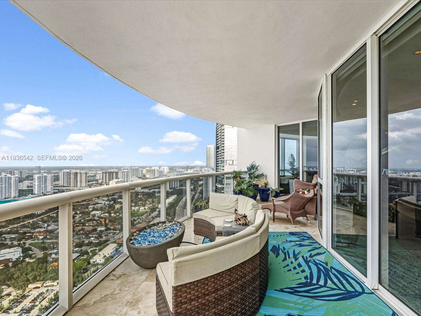 TRUMP ROYALE - 18201 Collins Ave, Sunny Isles Beach, FL 33160 | Picture 68