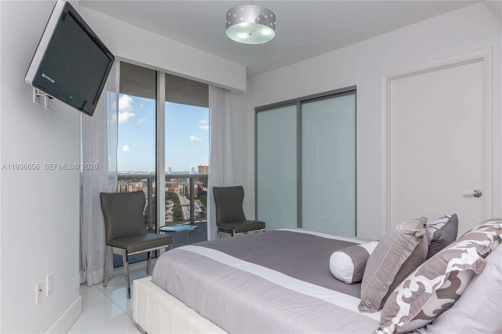 OCEAN FOUR - 17201 Collins Ave, Sunny Isles Beach, FL 33160 | Picture 22