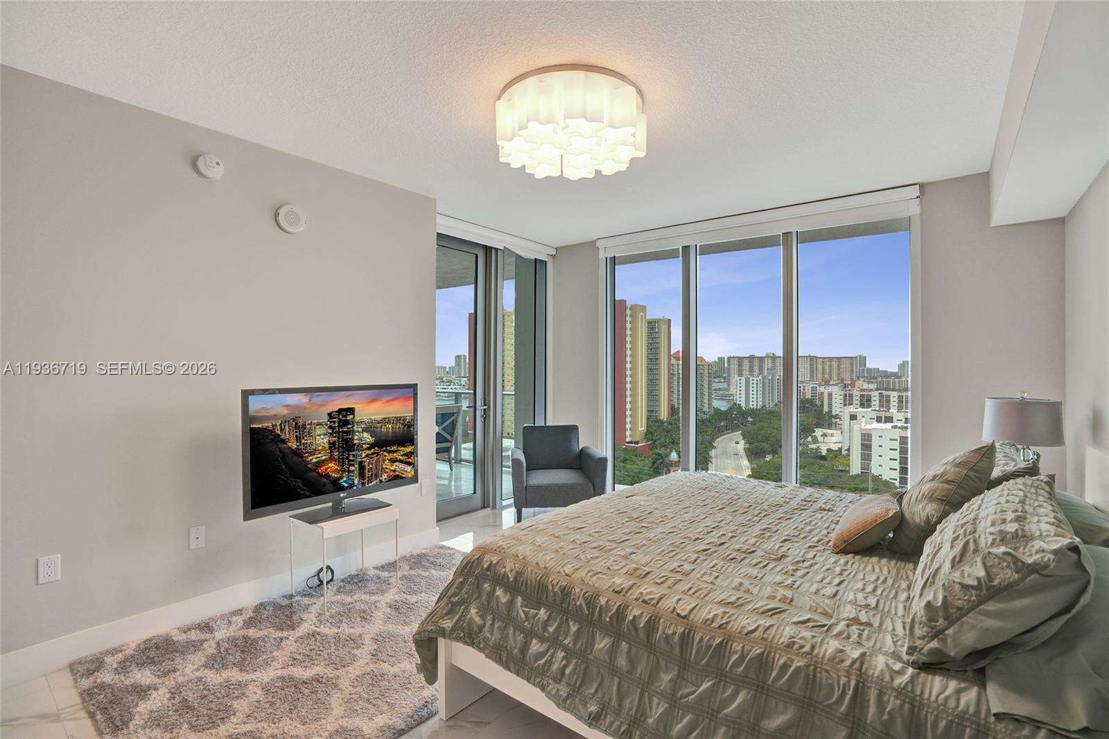 PARQUE TOWERS - 300 Sunny Isles Blvd, Sunny Isles Beach, FL 33160 | Picture 15