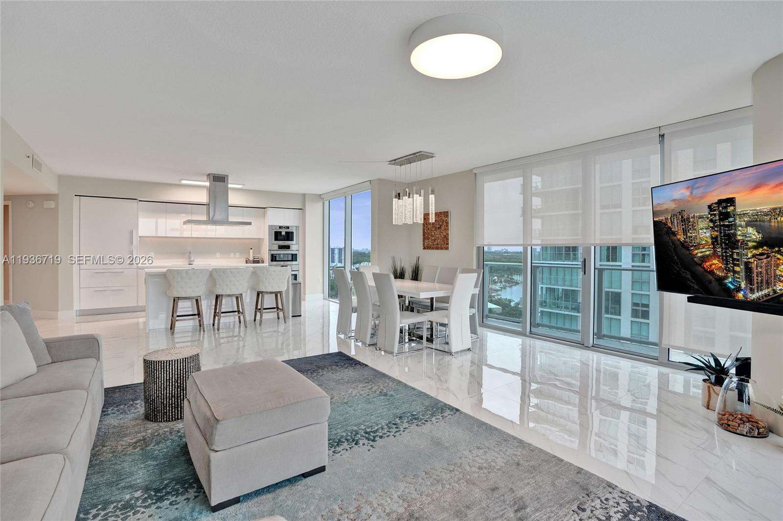 PARQUE TOWERS - 300 Sunny Isles Blvd, Sunny Isles Beach, FL 33160 | Picture 4