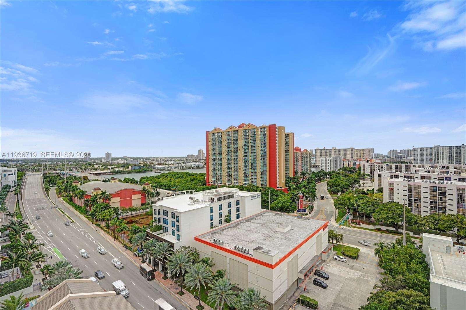 PARQUE TOWERS - 300 Sunny Isles Blvd, Sunny Isles Beach, FL 33160 | Picture 35