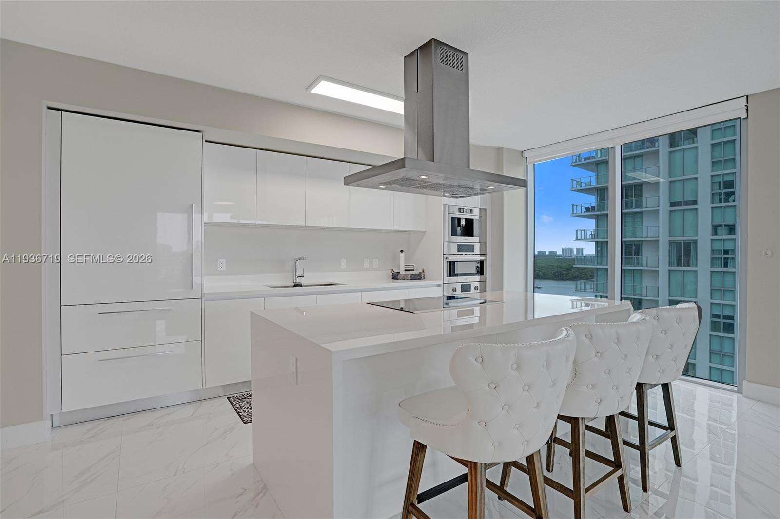 PARQUE TOWERS - 300 Sunny Isles Blvd, Sunny Isles Beach, FL 33160 | Picture 7