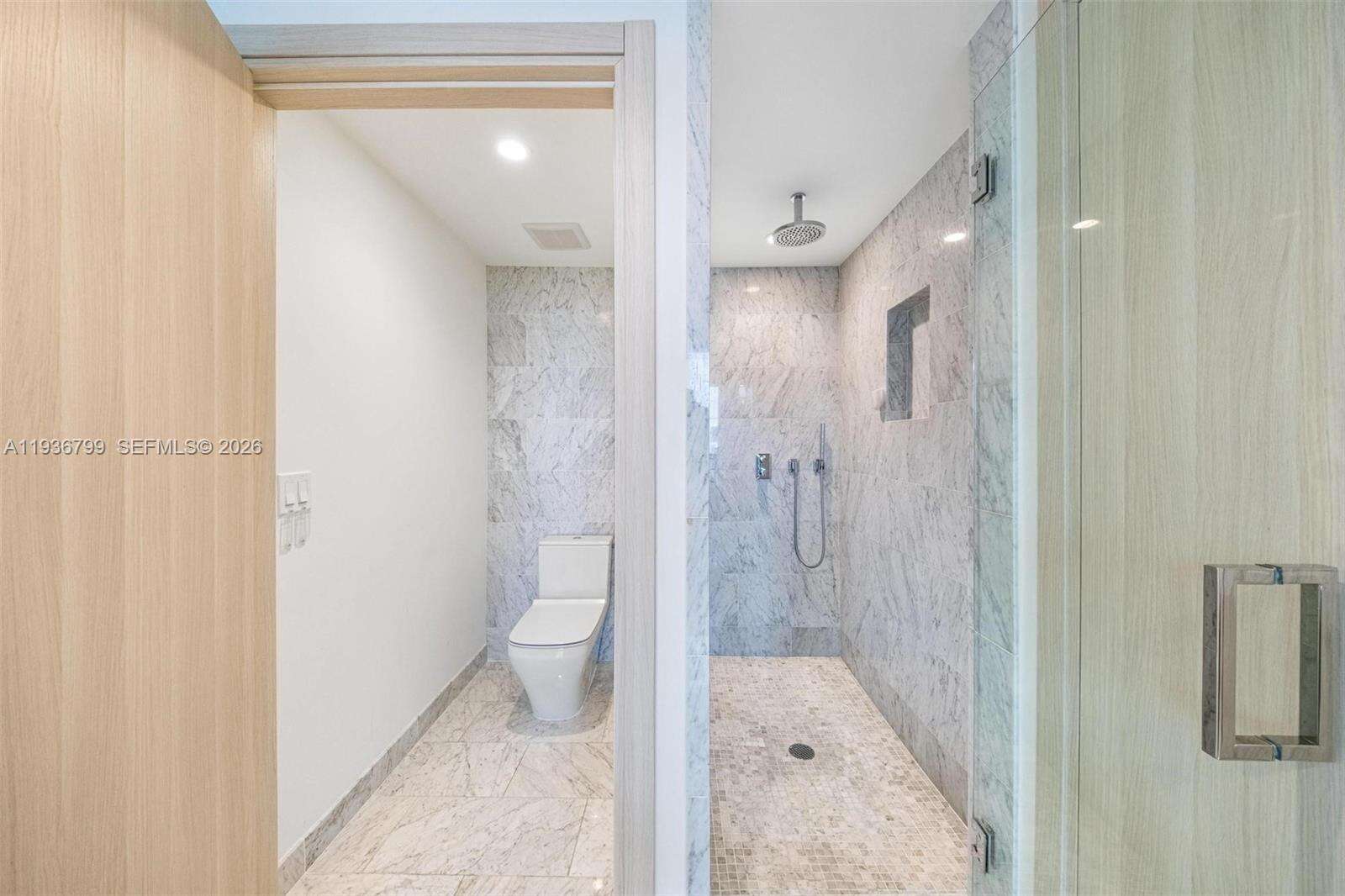 BRICKELL FLATIRON - 1000 Brickell Plz, Miami, FL 33131 | Picture 16