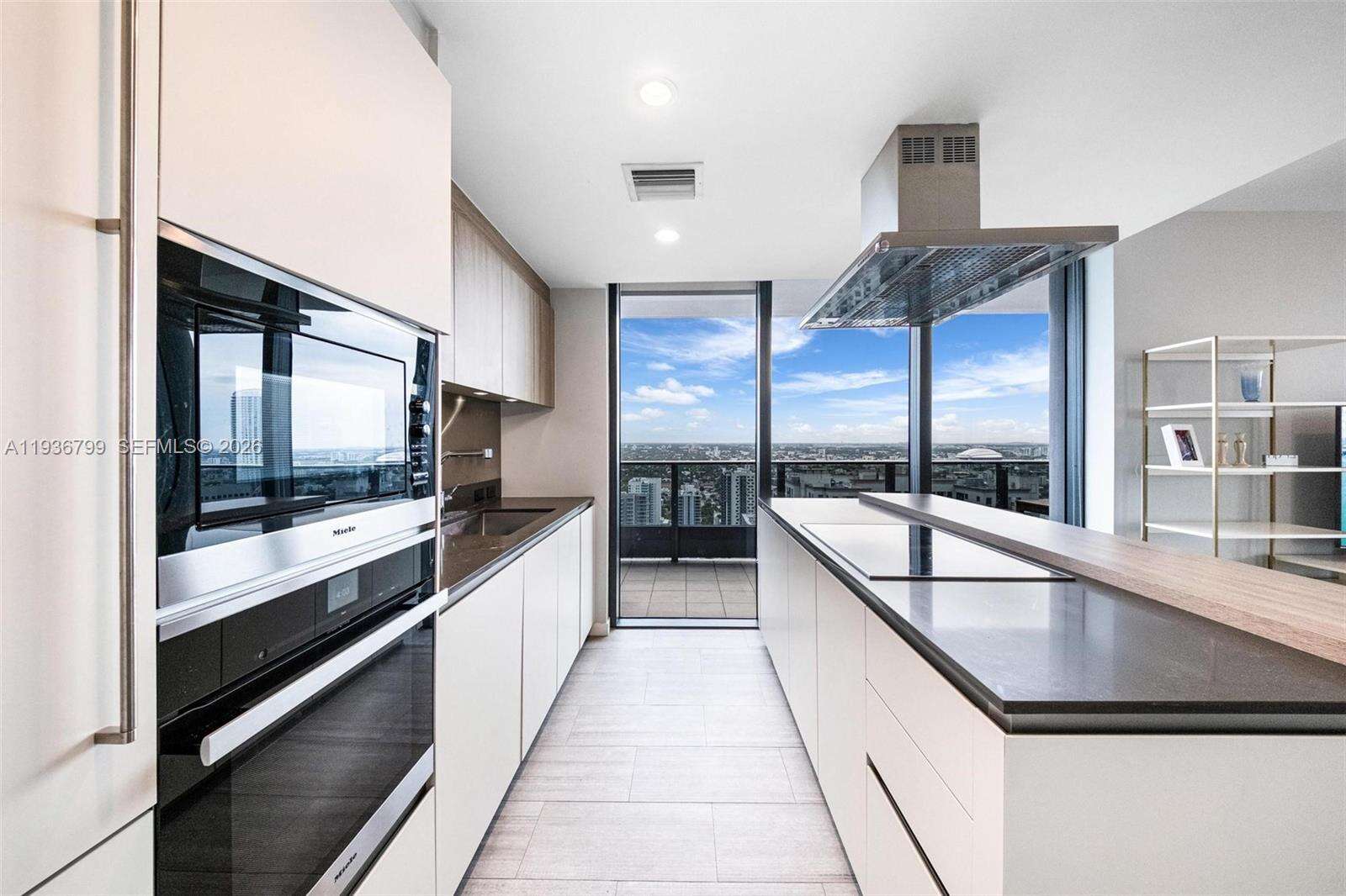 BRICKELL FLATIRON - 1000 Brickell Plz, Miami, FL 33131 | Picture 7