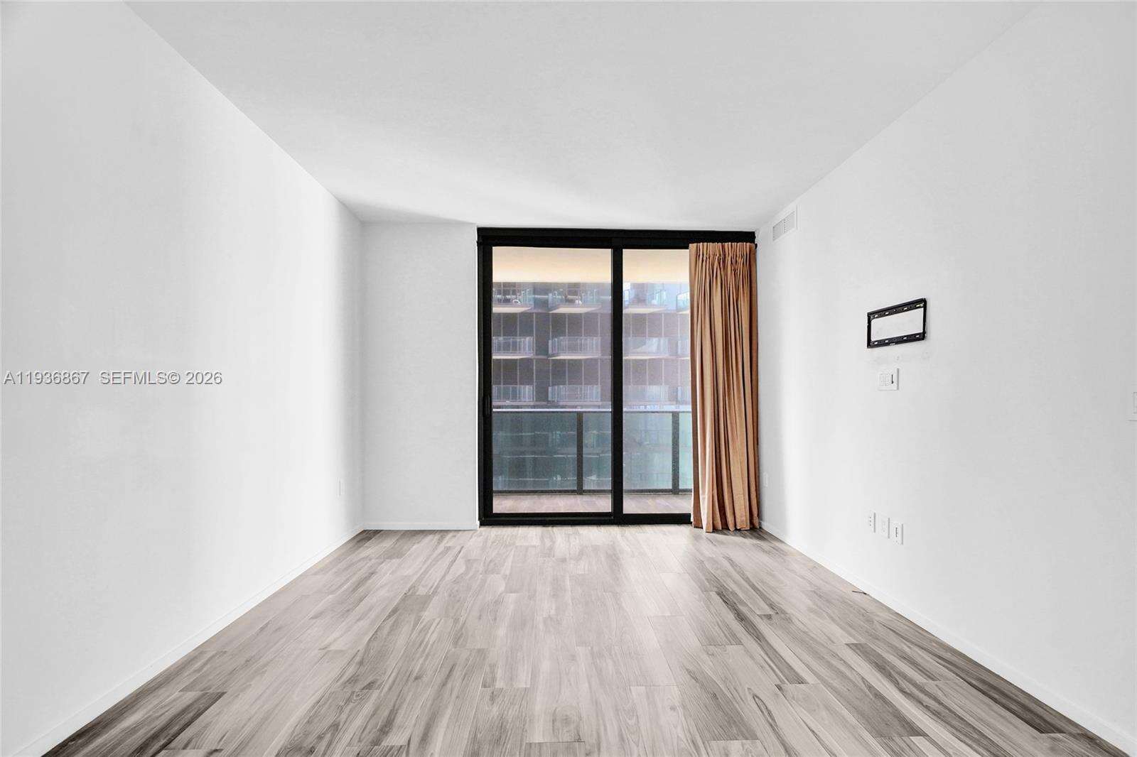 Sls Lux at 801 Miami Ave, Miami, FL 33130 - For Sale photo 15