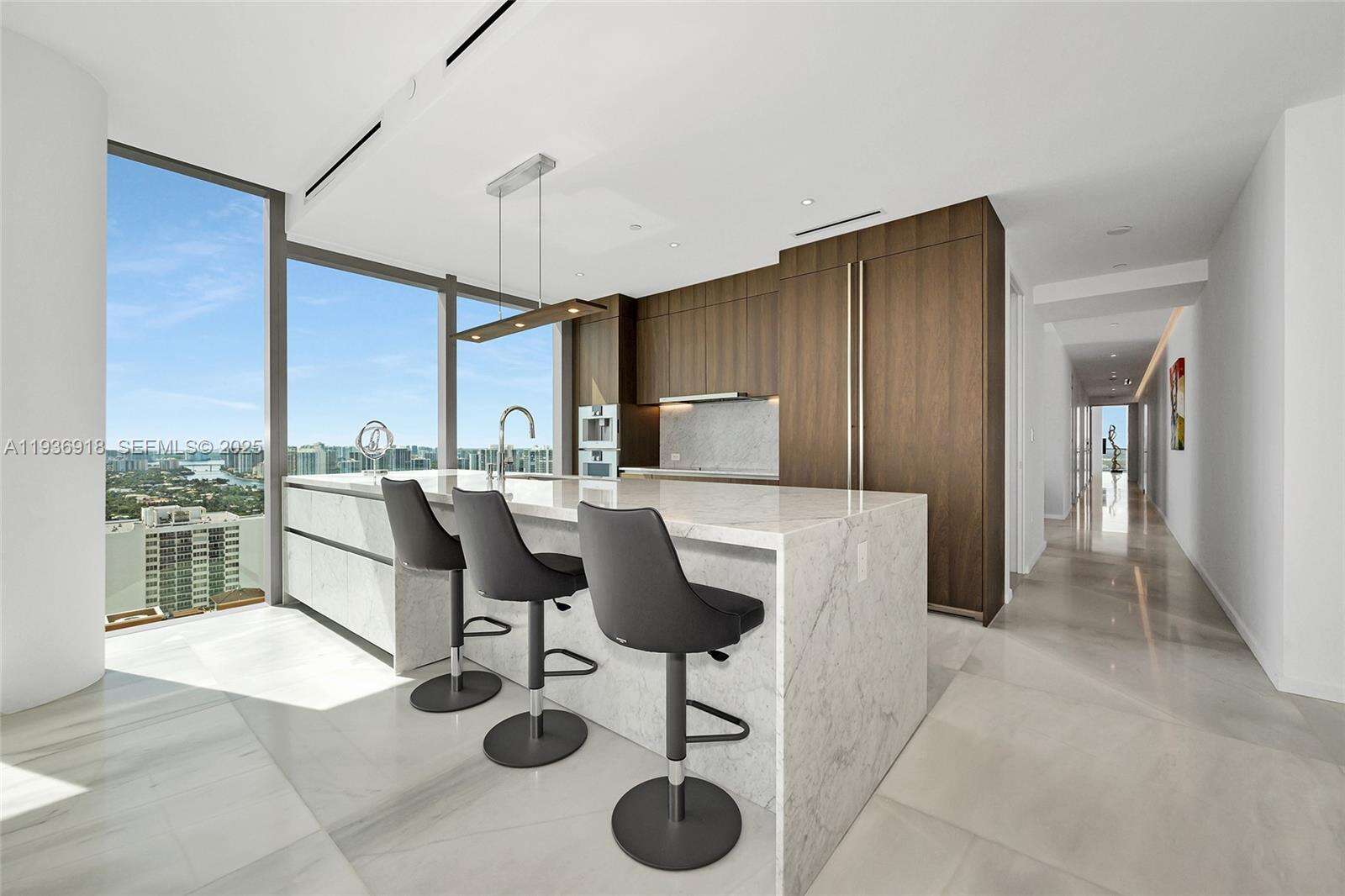 2000 OCEAN - 2000 Ocean Dr, Hallandale Beach, FL 33009 | Picture 13