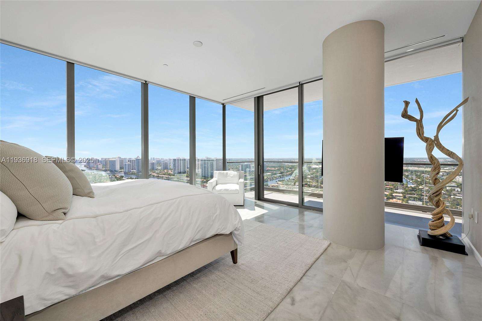 2000 OCEAN - 2000 Ocean Dr, Hallandale Beach, FL 33009 | Picture 32