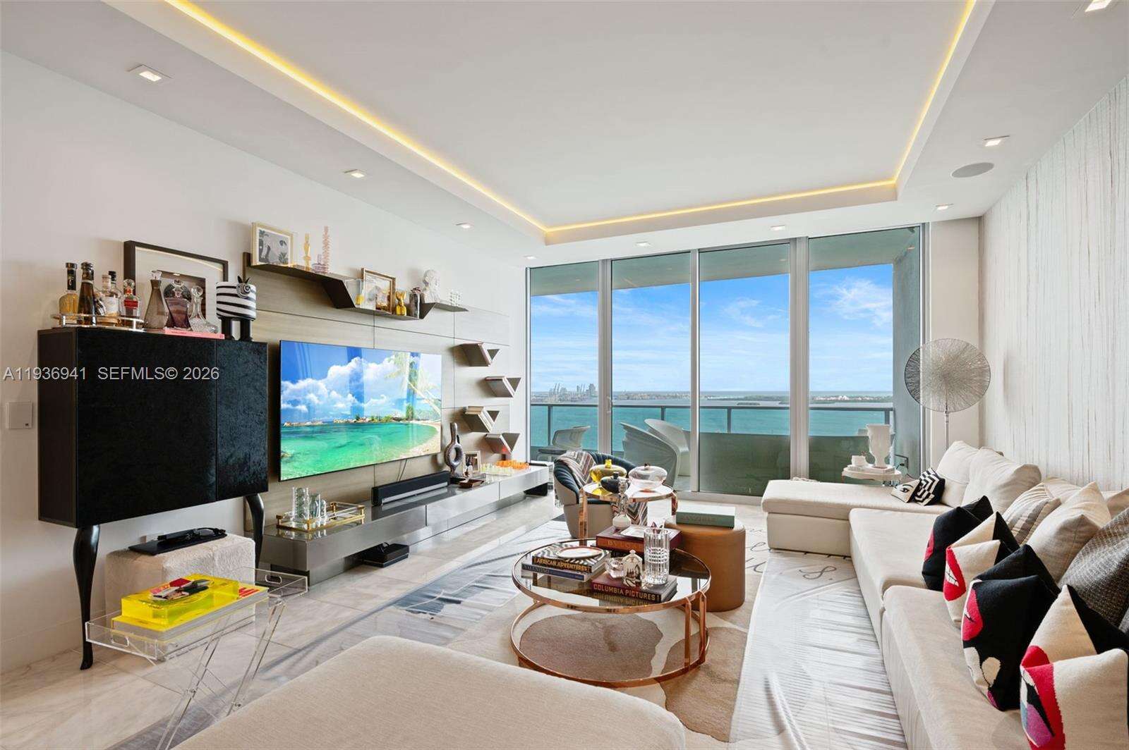 JADE RESIDENCES AT BRICKELL BAY - 1331 Brickell Bay Dr, Miami, FL 33131 | Picture 1