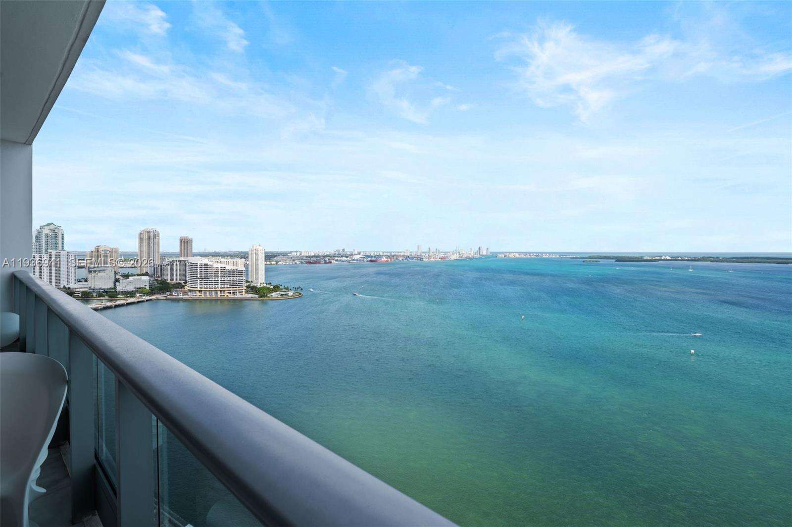 JADE RESIDENCES AT BRICKELL BAY - 1331 Brickell Bay Dr, Miami, FL 33131 | Picture 22