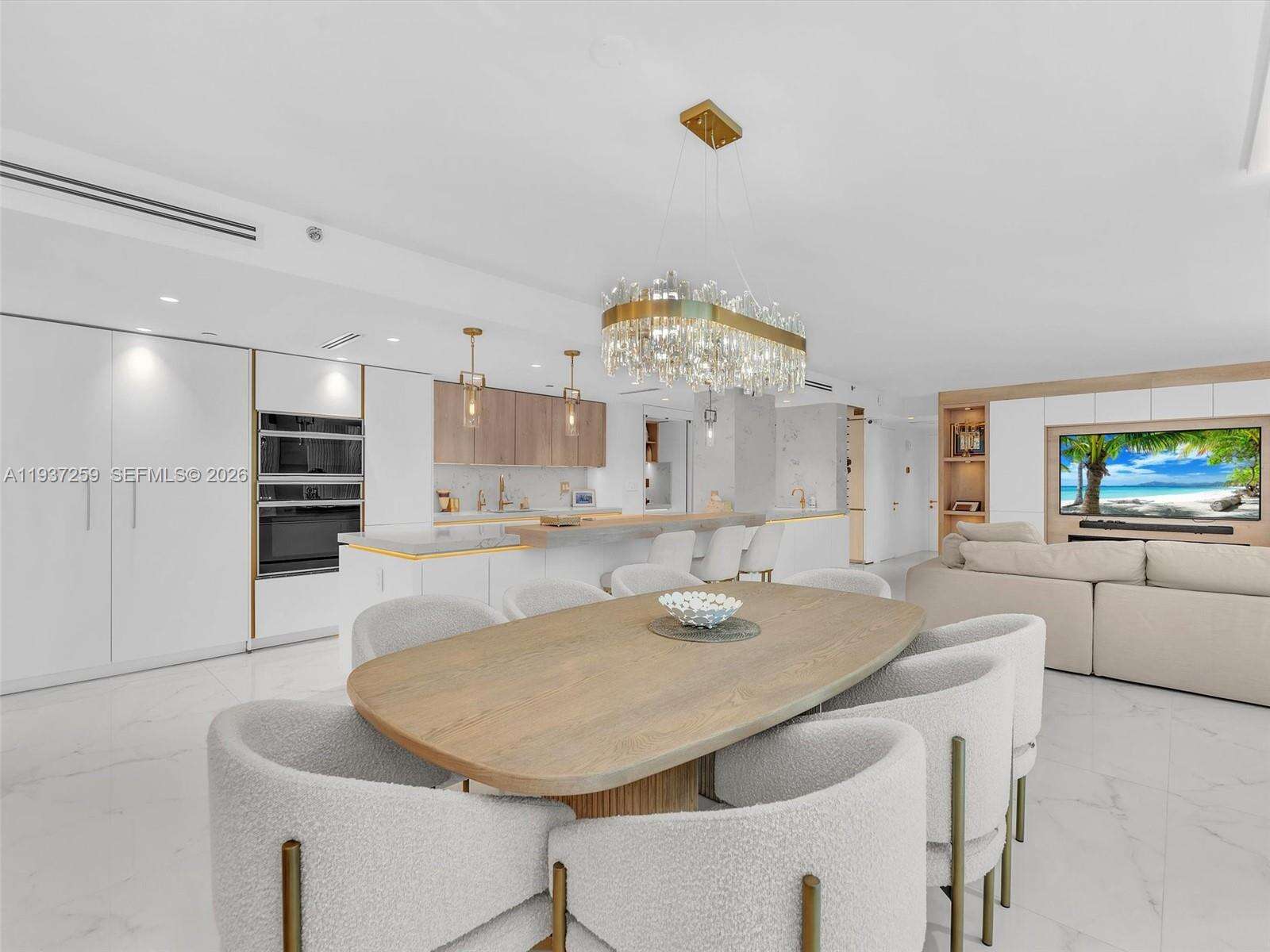 TURNBERRY ISLE - 19707 Turnberry Way, Aventura, FL 33180 | Picture 1