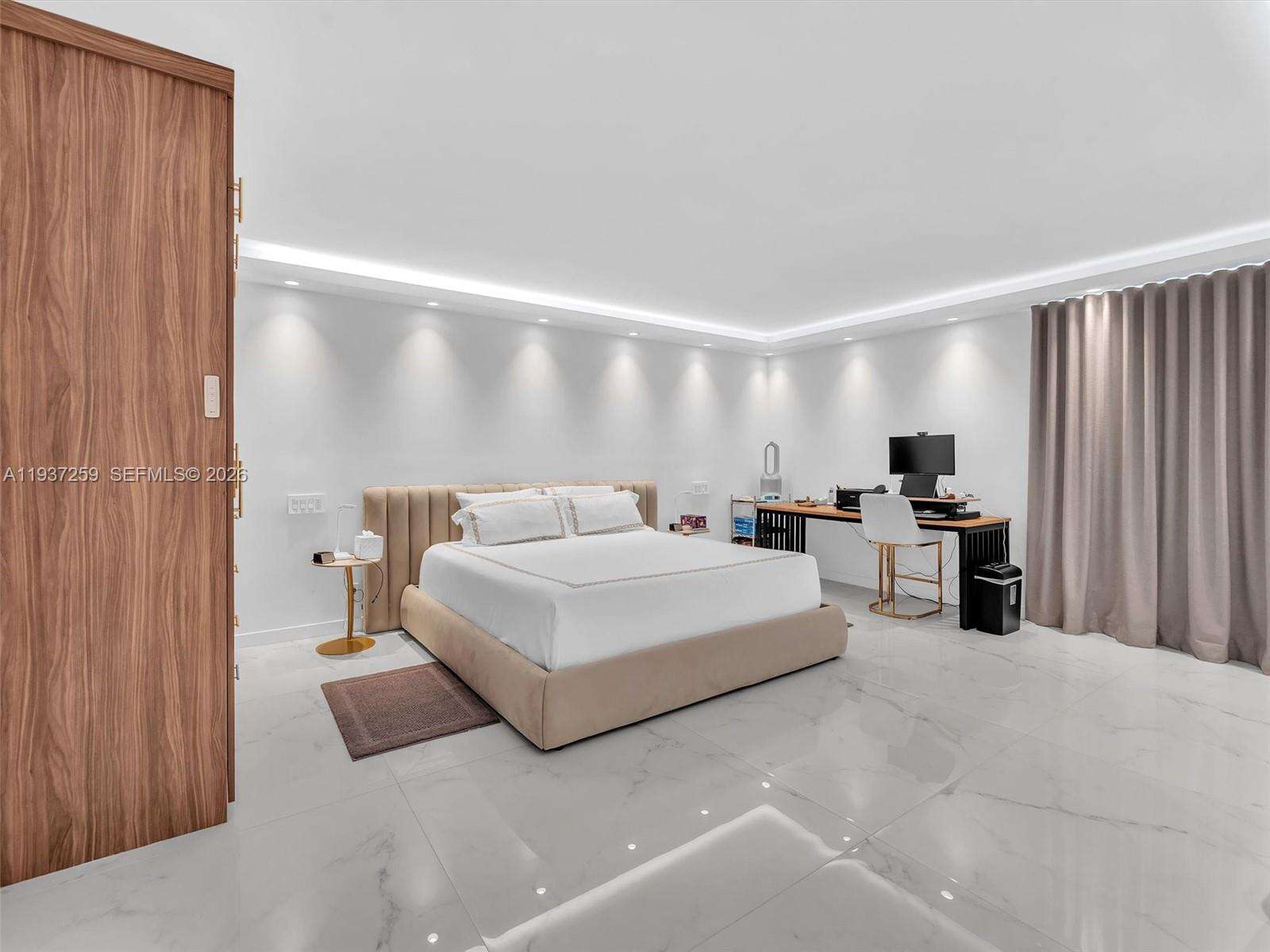 TURNBERRY ISLE - 19707 Turnberry Way, Aventura, FL 33180 | Picture 14