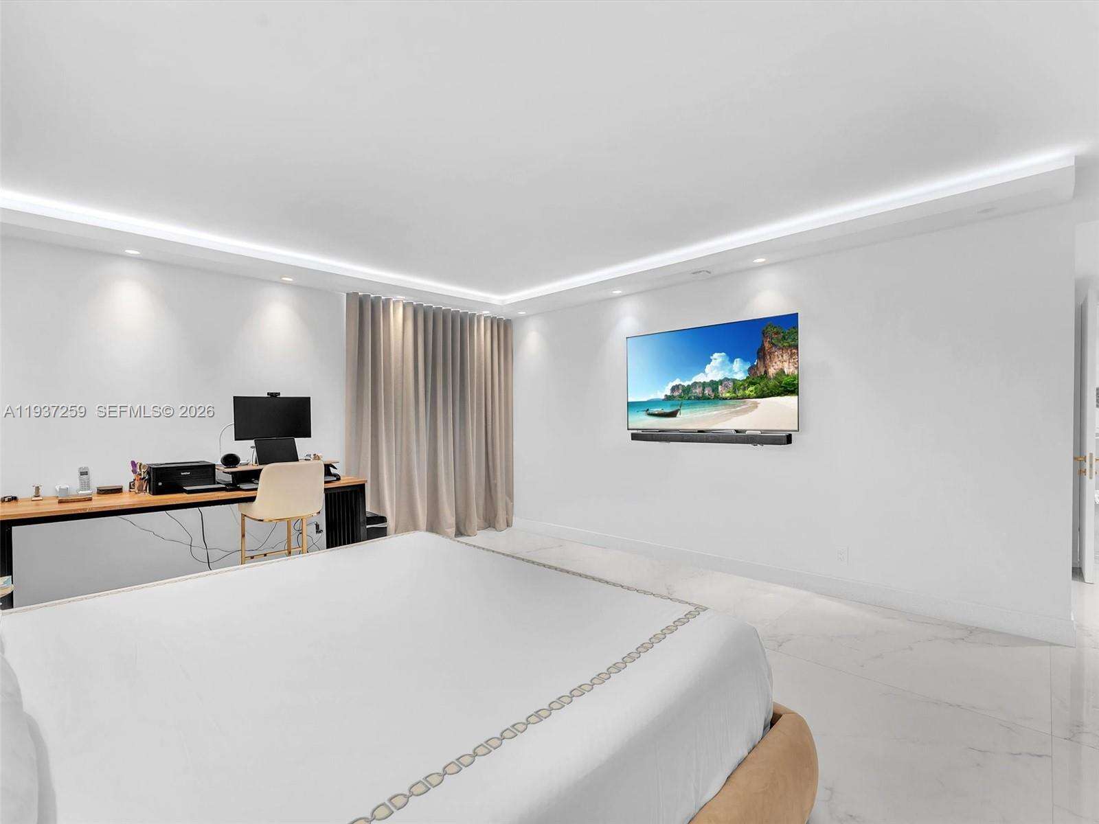 TURNBERRY ISLE - 19707 Turnberry Way, Aventura, FL 33180 | Picture 16