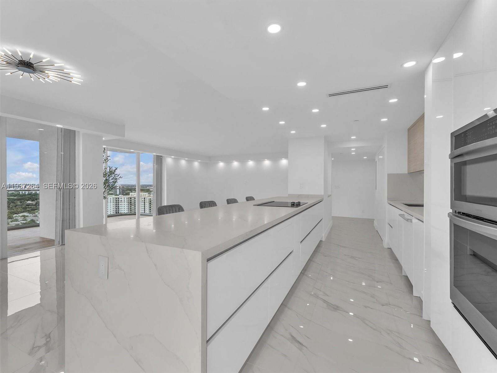 TURNBERRY ISLE - 19707 Turnberry Way, Aventura, FL 33180 | Picture 1