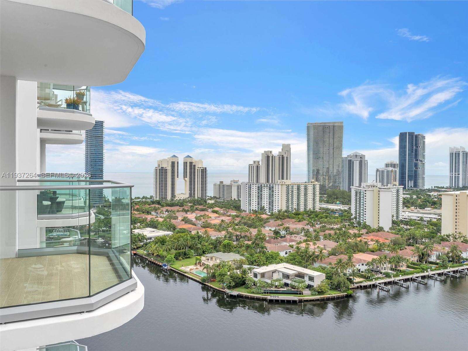 TURNBERRY ISLE - 19707 Turnberry Way, Aventura, FL 33180 | Picture 8