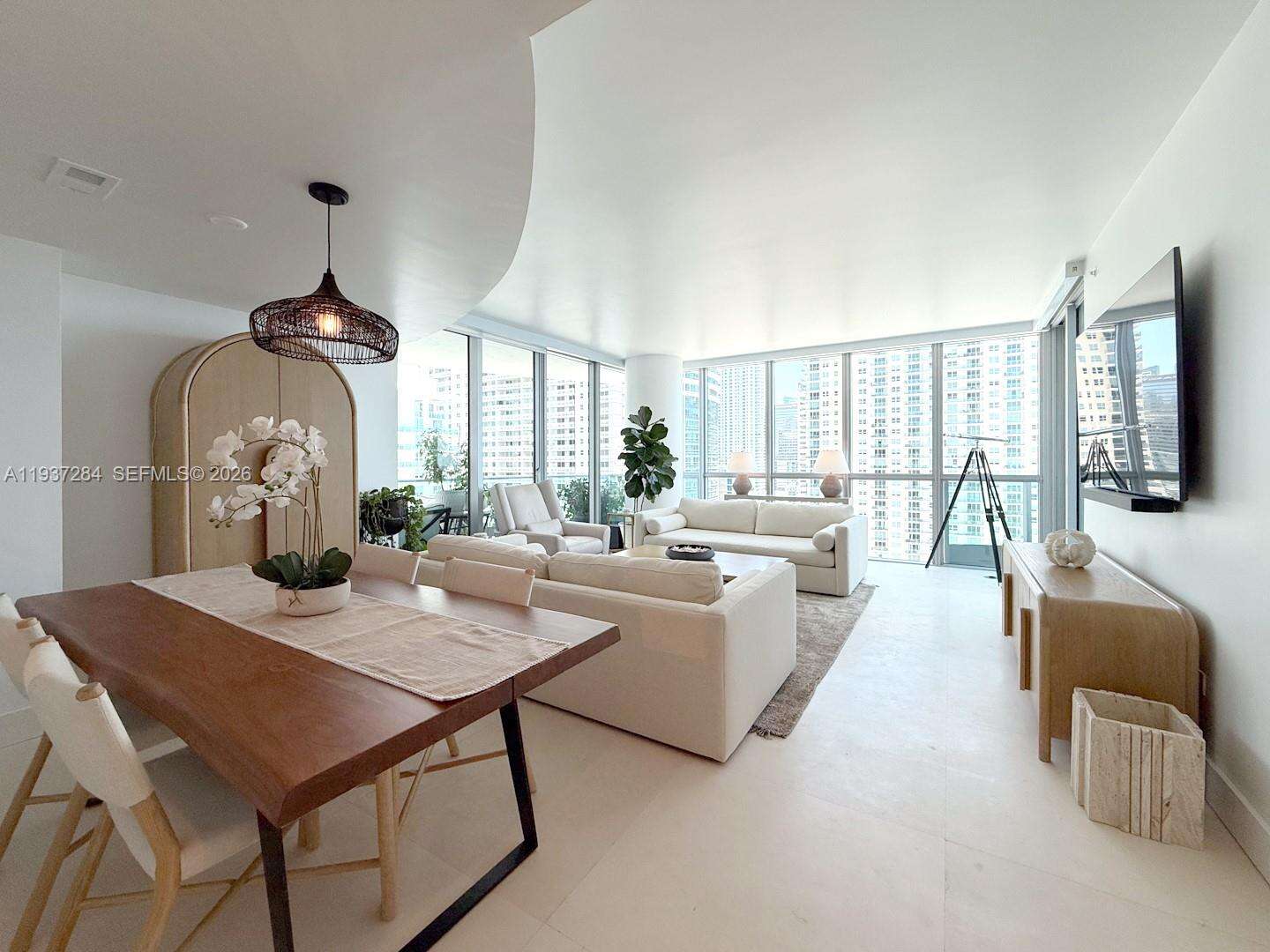 JADE RESIDENCES AT BRICKELL BAY - 1331 Brickell Bay Dr, Miami, FL 33131 | Picture 1