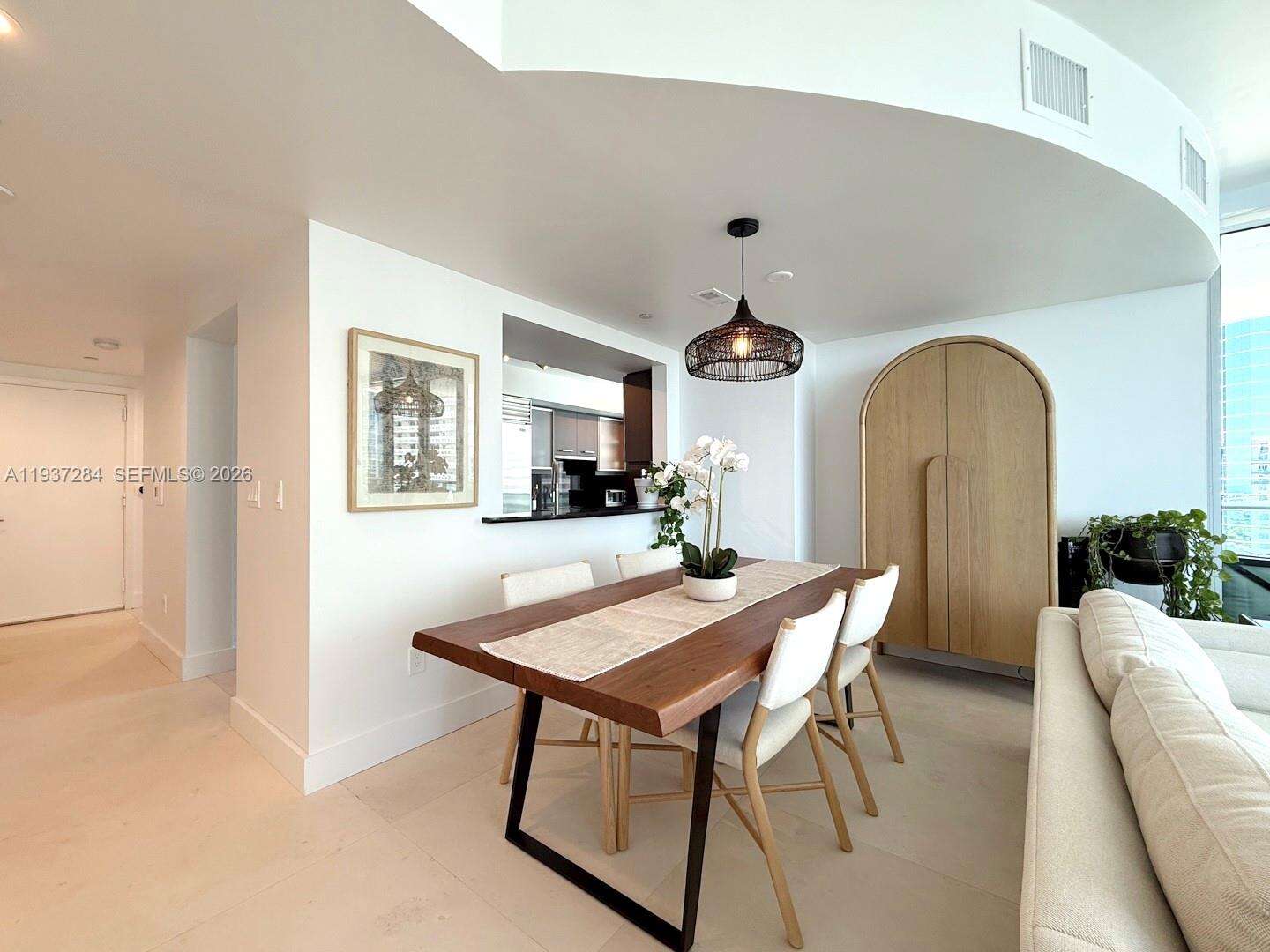 JADE RESIDENCES AT BRICKELL BAY - 1331 Brickell Bay Dr, Miami, FL 33131 | Picture 9