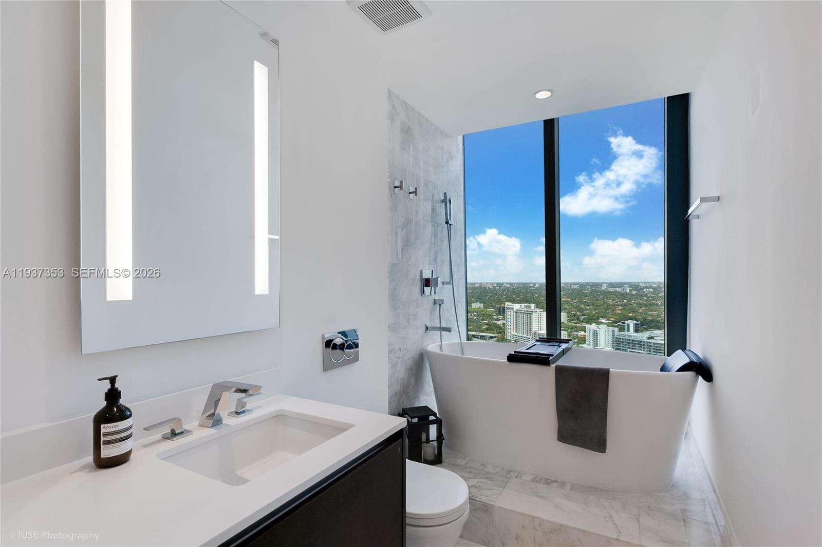 ECHO BRICKELL - 1451 Brickell Ave, Miami, FL 33131 | Picture 11