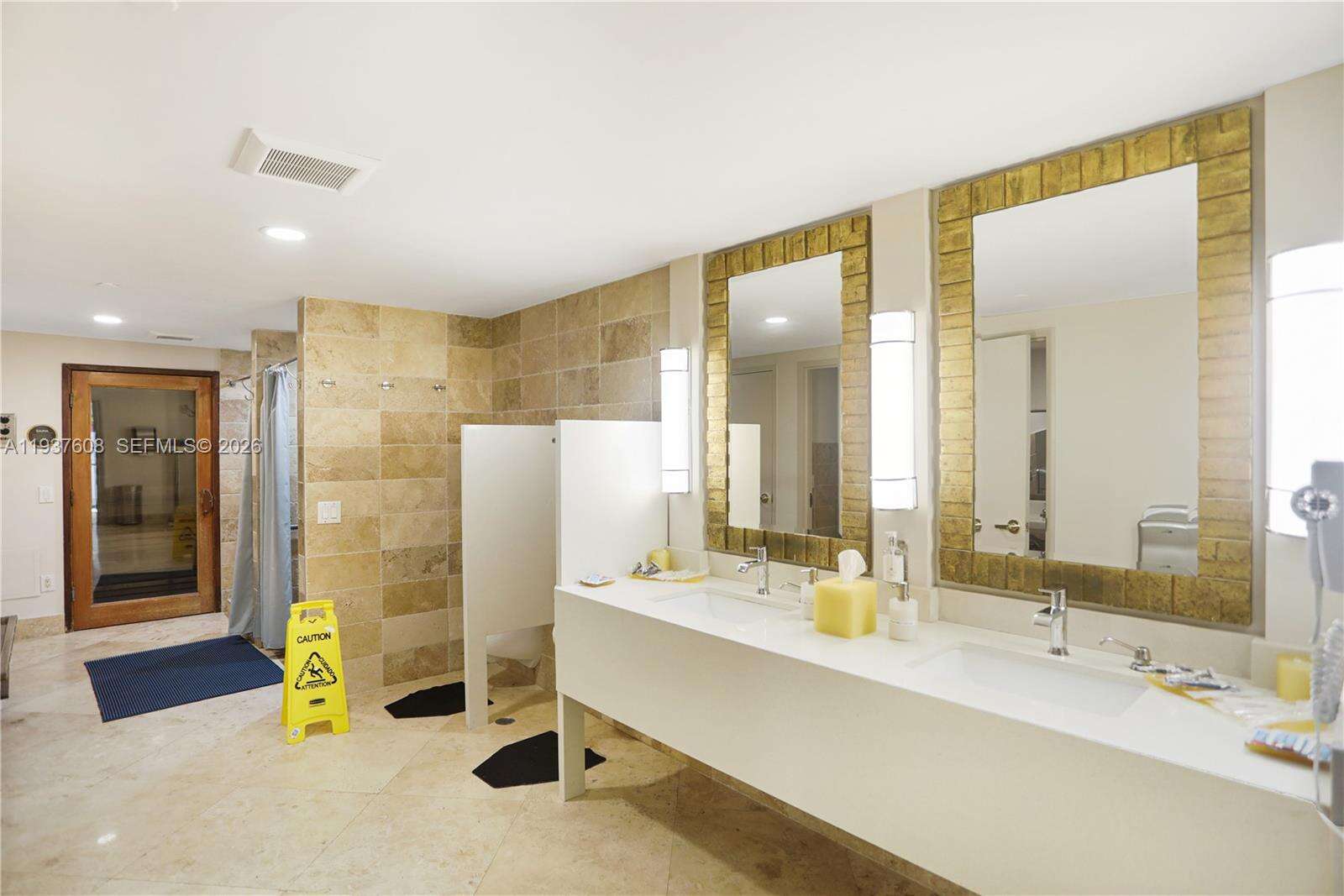 THE PINNACLE - 17555 Collins Ave, Sunny Isles Beach, FL 33160 | Picture 13