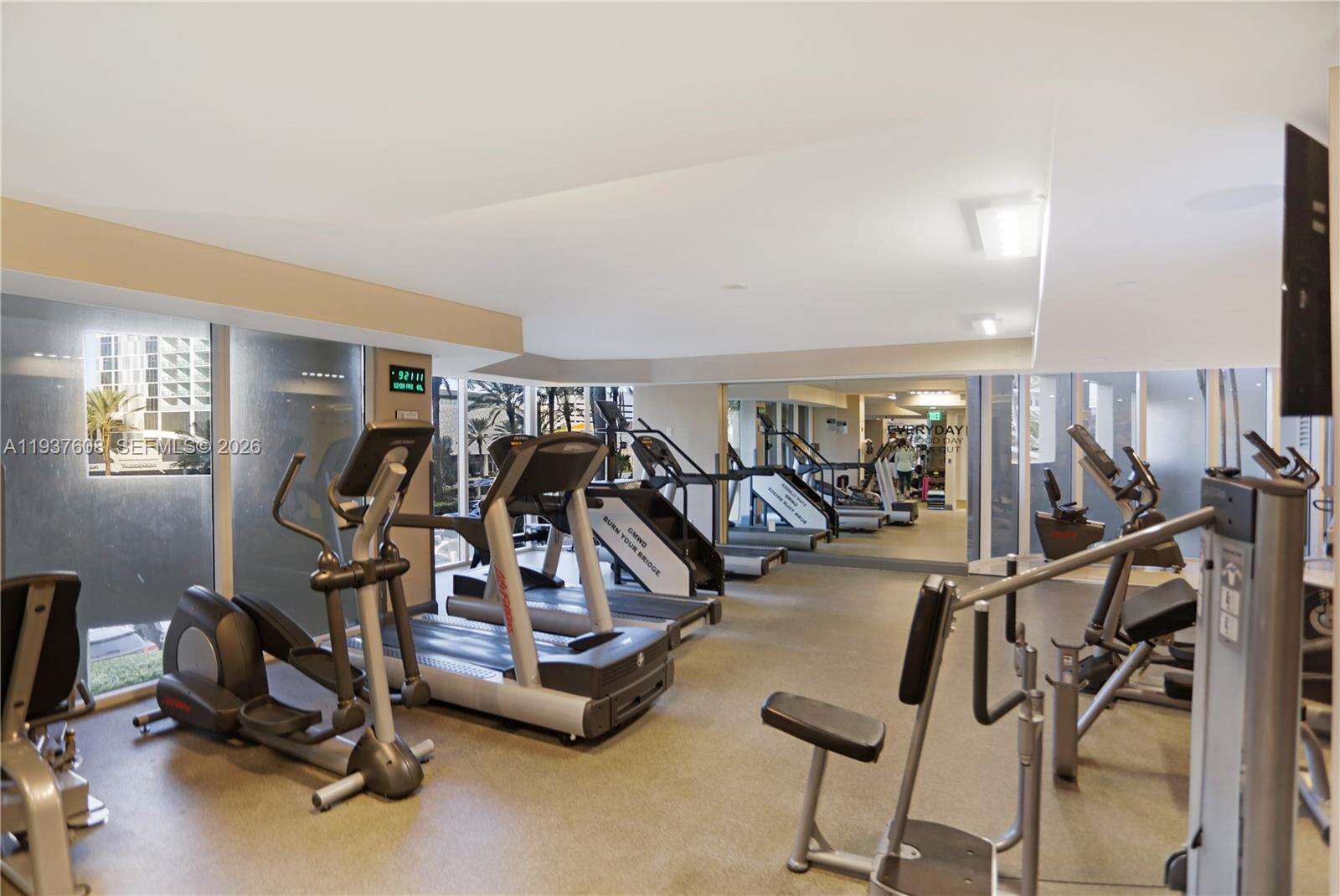 THE PINNACLE - 17555 Collins Ave, Sunny Isles Beach, FL 33160 | Picture 16