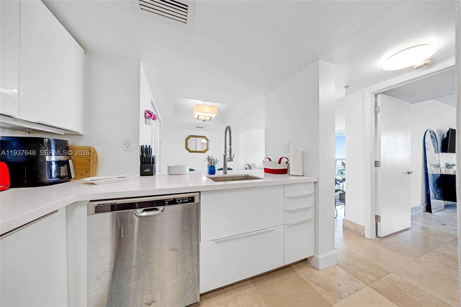 The Floridian at 650 W Ave, Miami Beach, FL 33139 - For Sale photo 15