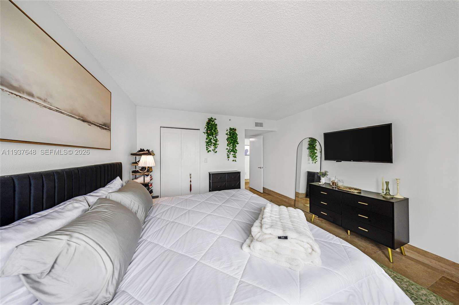 The Floridian at 650 W Ave, Miami Beach, FL 33139 - For Sale photo 20