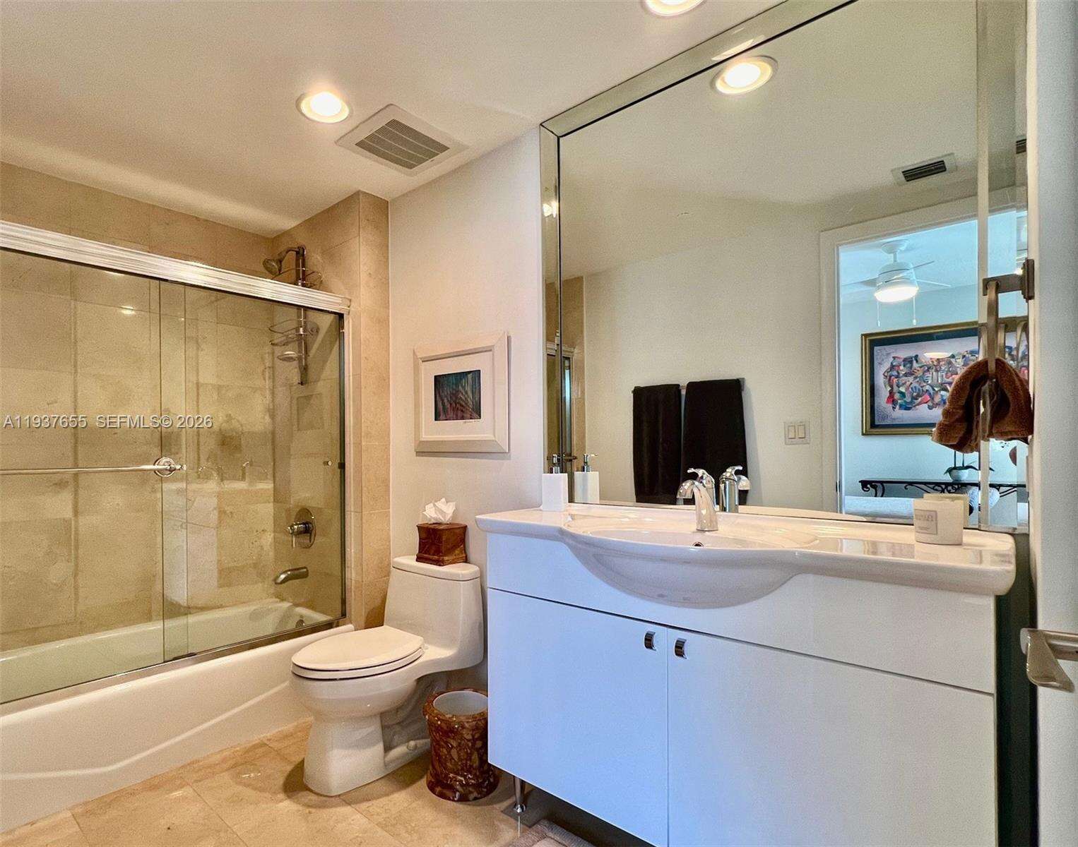 THE BEACH CLUB - 1850 Ocean Dr, Hallandale Beach, FL 33009 | Picture 25