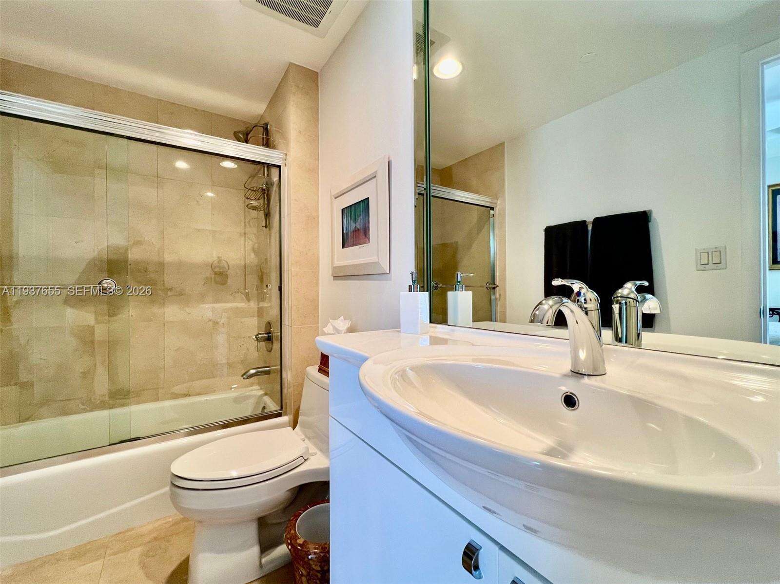 THE BEACH CLUB - 1850 Ocean Dr, Hallandale Beach, FL 33009 | Picture 26