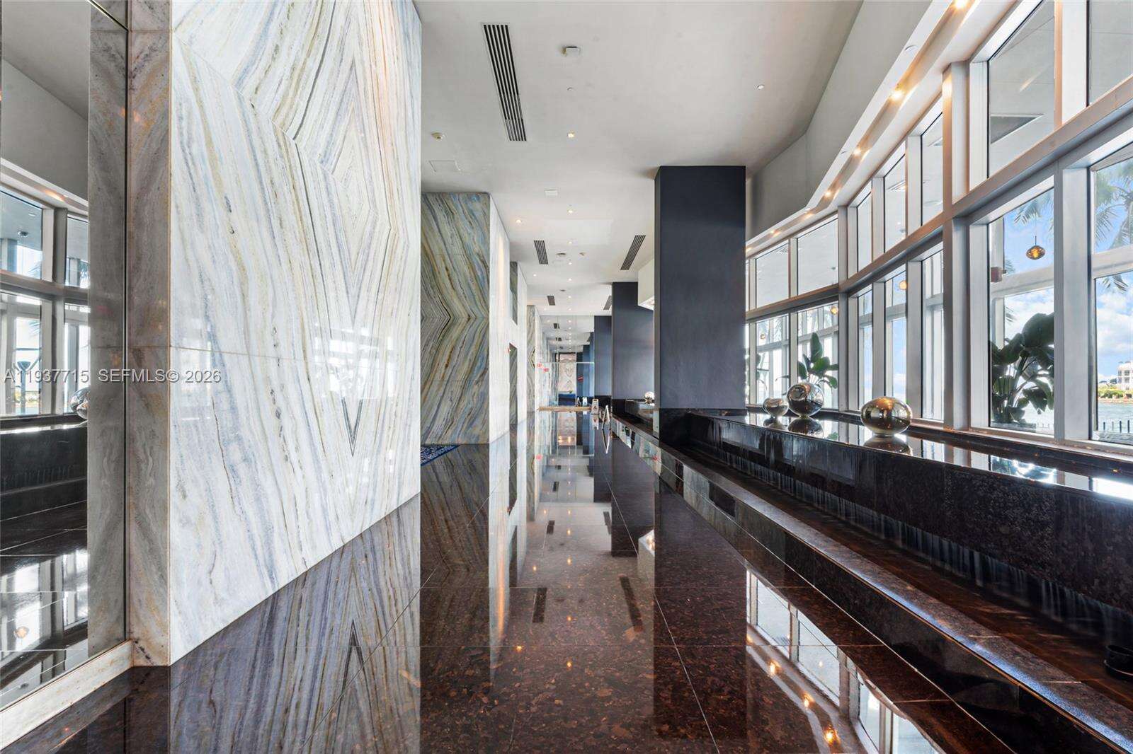 One Miami East at 335 Biscayne Blvd, Miami, FL 33131 - For Sale photo 13