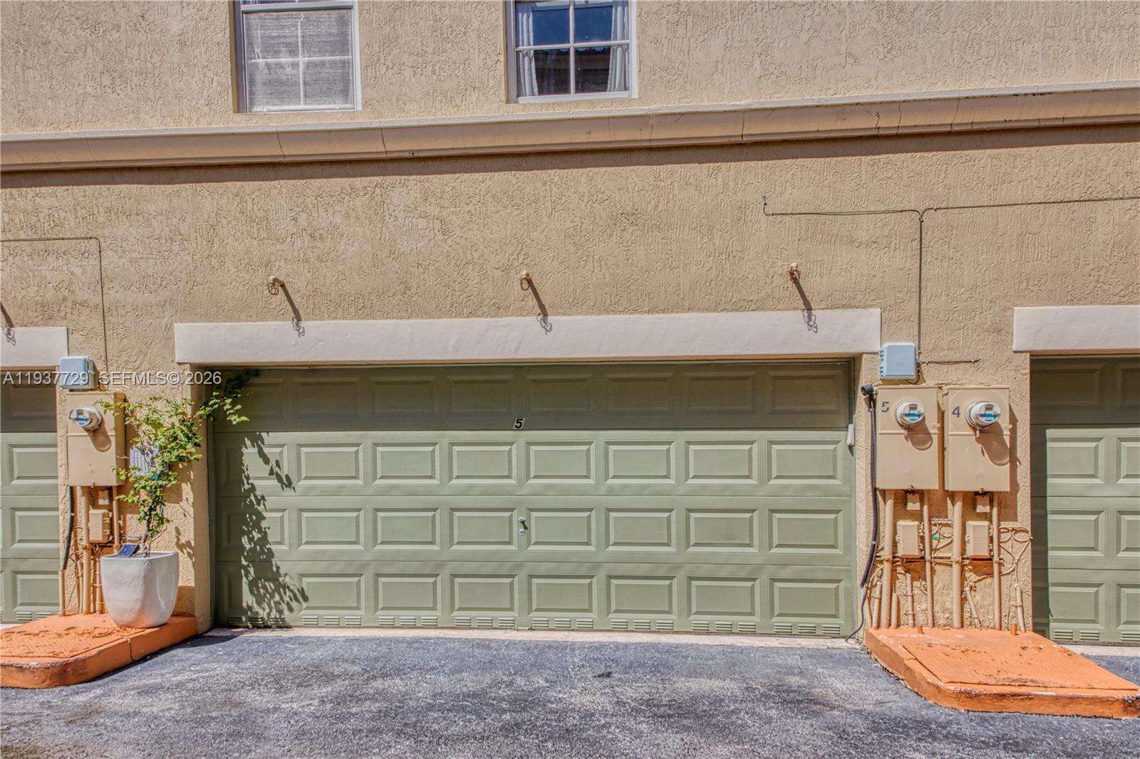 2080 Ocean Drive at 2067 Ocean Dr, Hallandale Beach, FL 33009 - For Sale photo 20