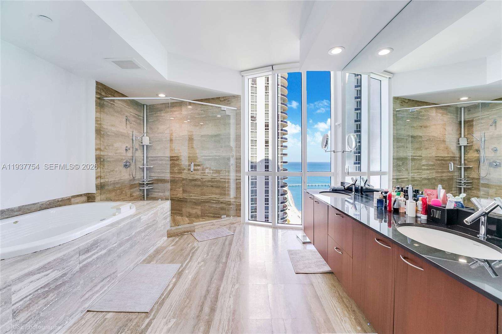 TDR TOWER II - 15901 Collins Ave, Sunny Isles Beach, FL 33160 | Picture 14