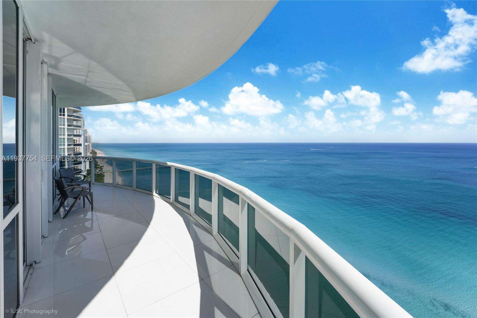 TDR TOWER II - 15901 Collins Ave, Sunny Isles Beach, FL 33160 | Picture 4