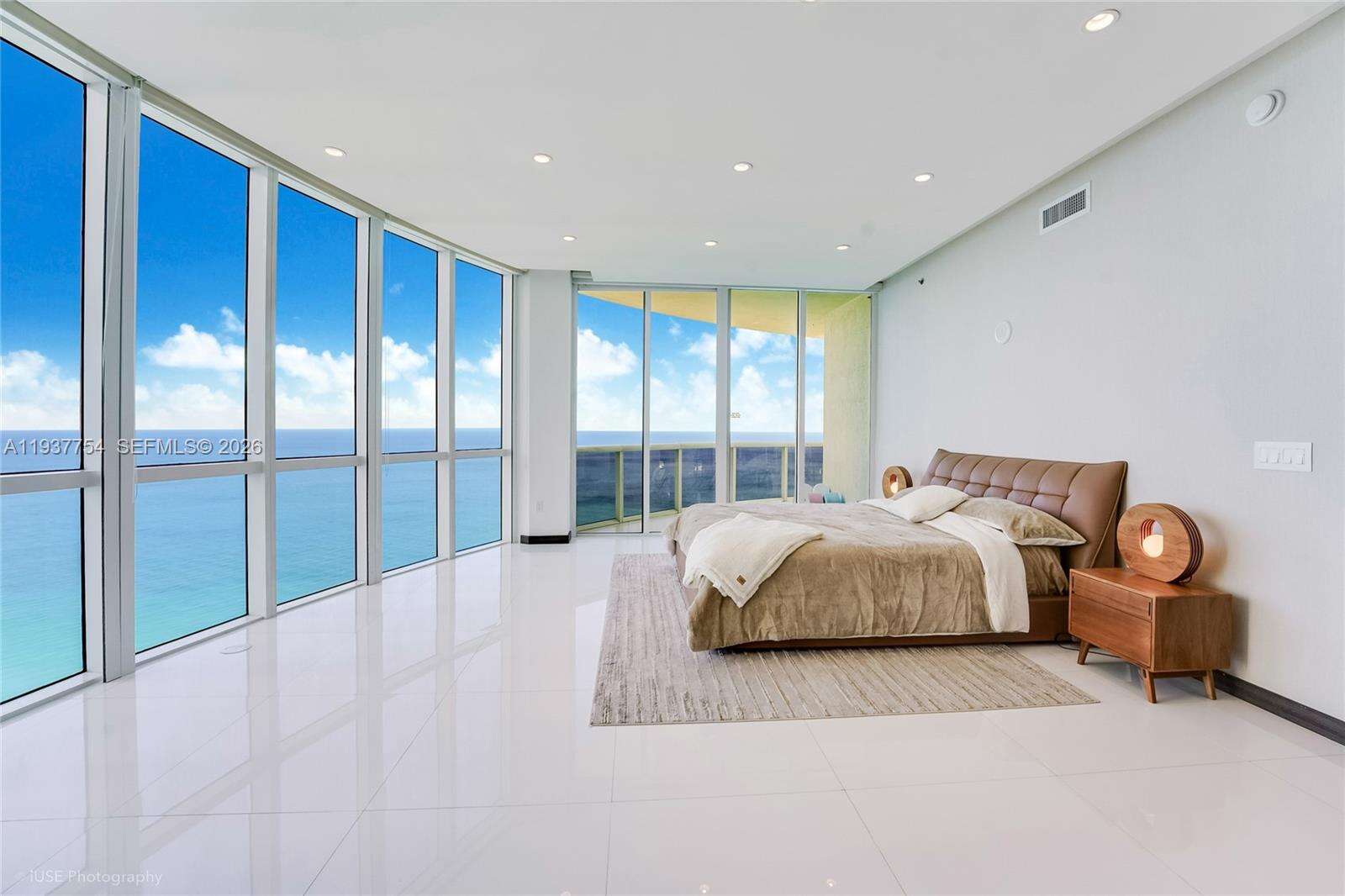 TDR TOWER II - 15901 Collins Ave, Sunny Isles Beach, FL 33160 | Picture 9