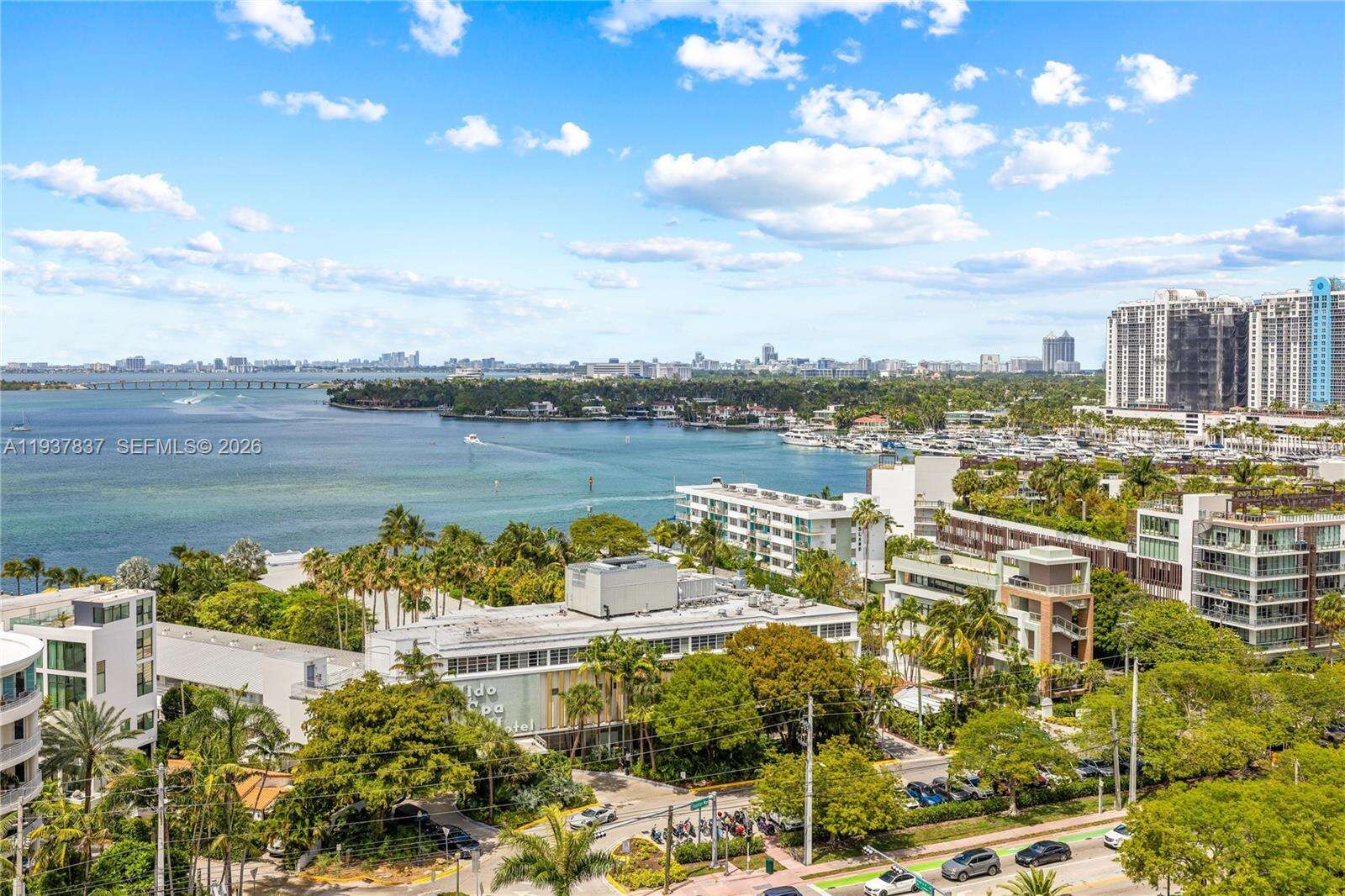 Island Terrace Condos for Sale & Rent | Picture 1