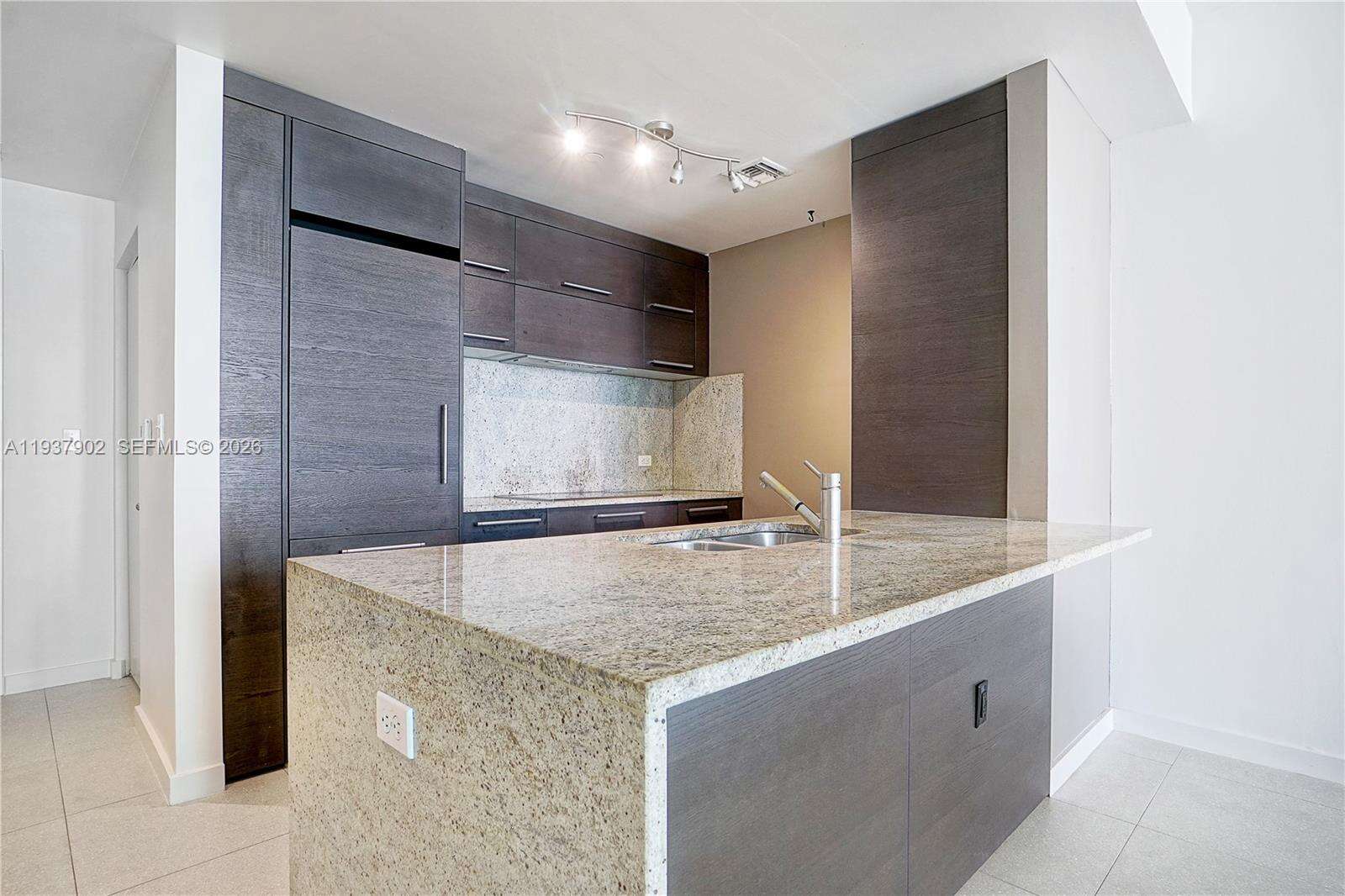 900 Biscayne at 900 Biscayne Blvd, Miami, FL 33132 - For Sale photo 12