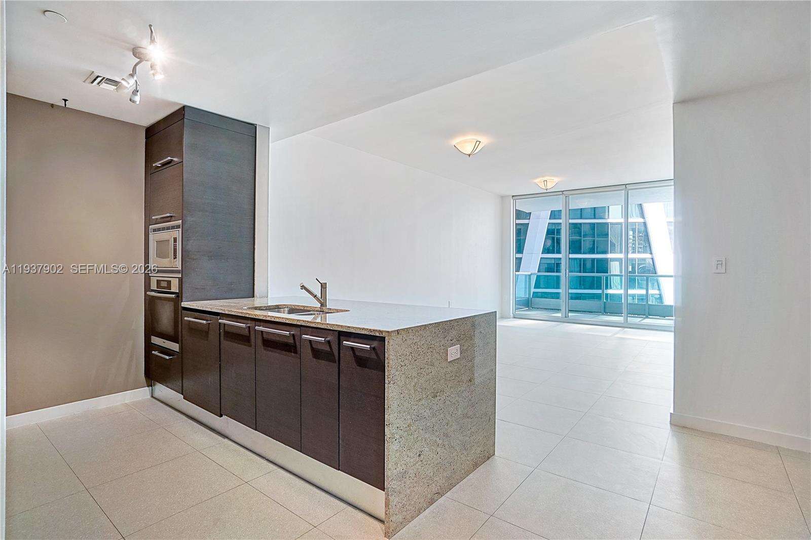 900 Biscayne at 900 Biscayne Blvd, Miami, FL 33132 - For Sale photo 14