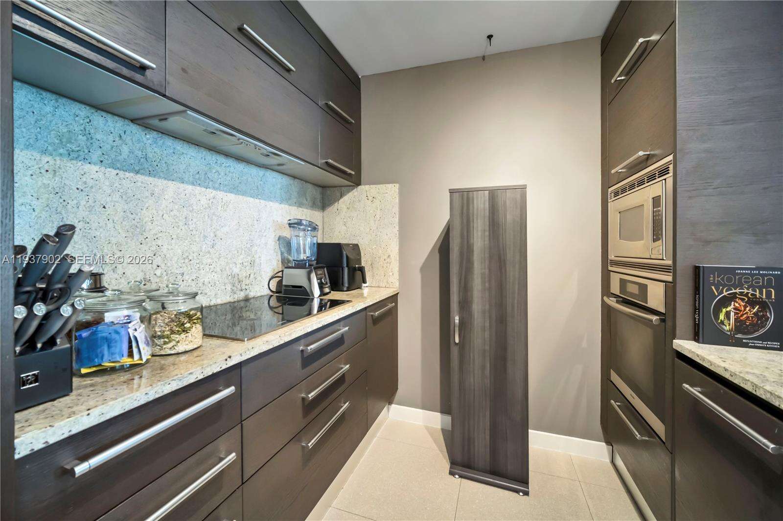 900 Biscayne at 900 Biscayne Blvd, Miami, FL 33132 - For Sale photo 10