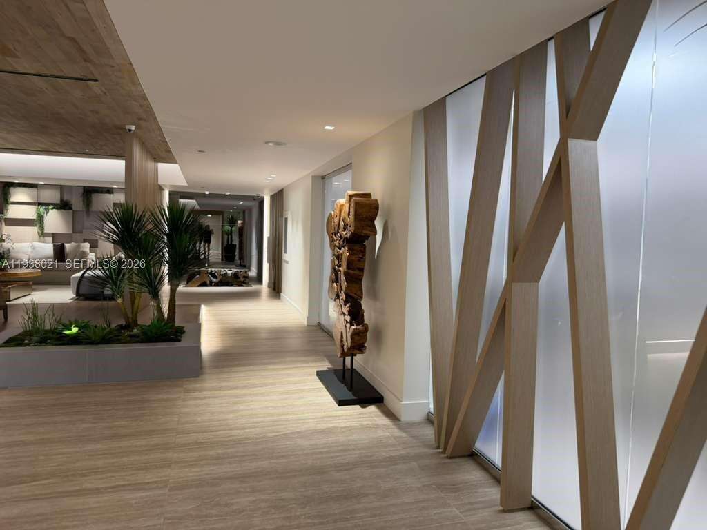 Roney Palace at 2301 Collins Ave, Miami Beach, FL 33139 - For Sale photo 31