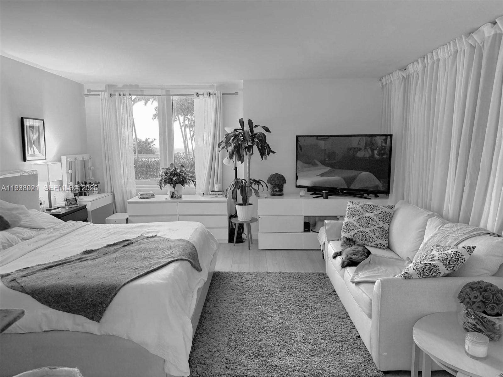 Roney Palace at 2301 Collins Ave, Miami Beach, FL 33139 - For Sale photo 7