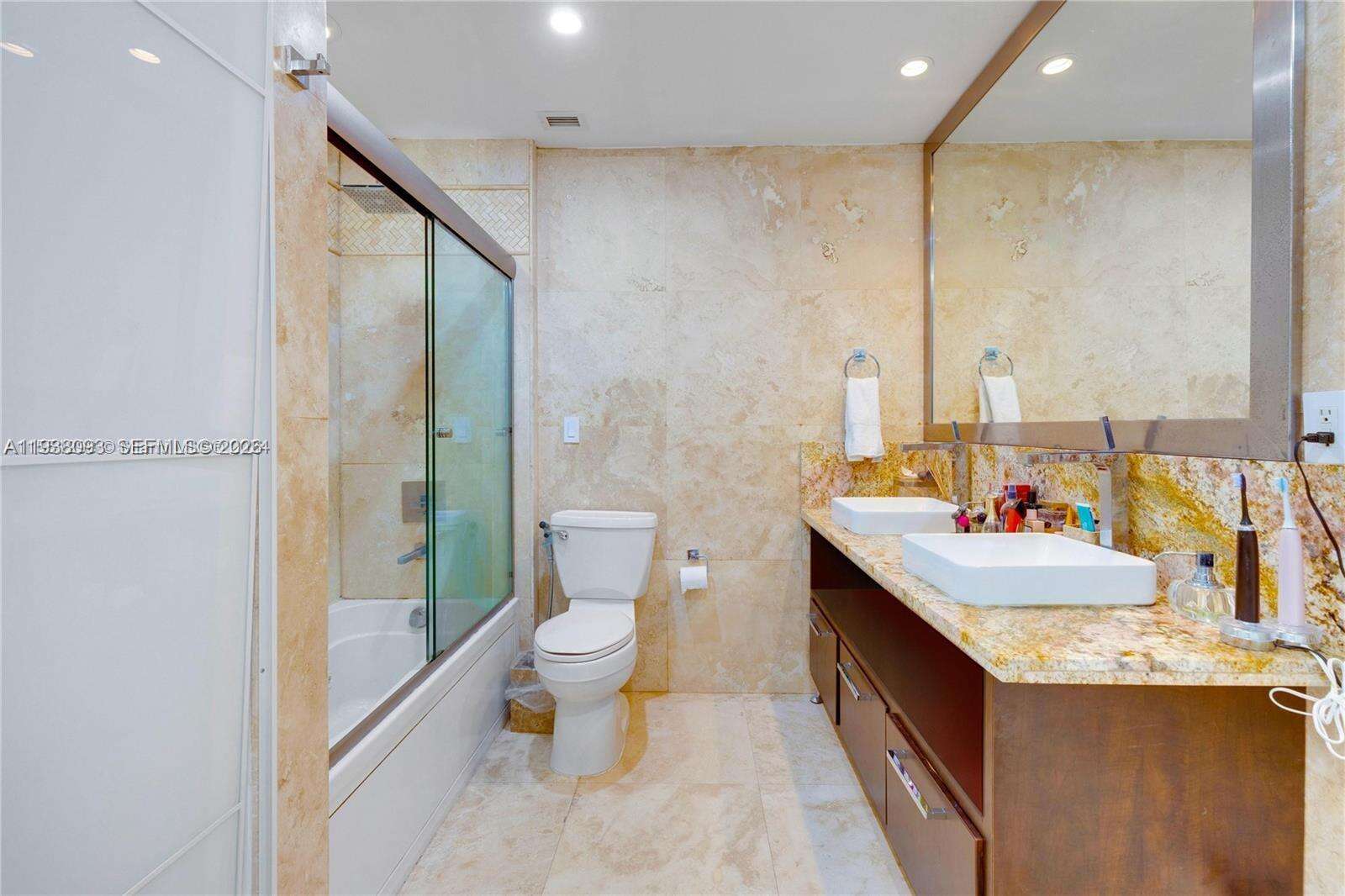 RONEY PALACE - 2301 Collins Ave, Miami Beach, FL 33139 | Picture 28