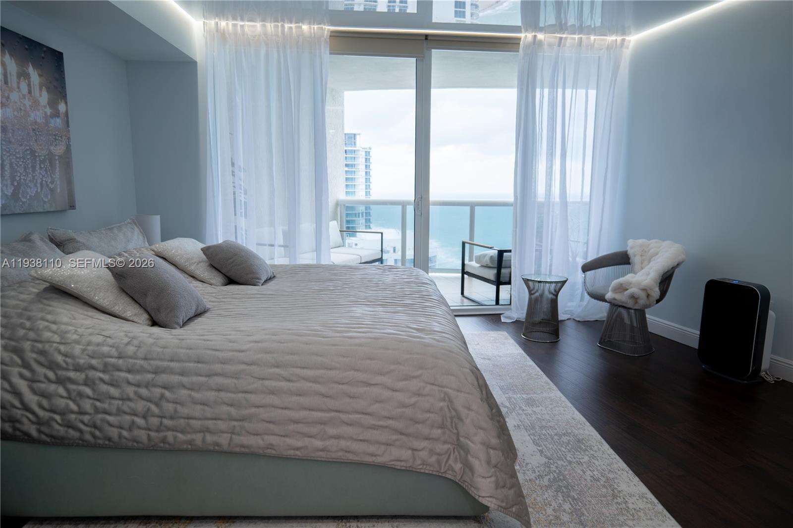 OCEAN FOUR - 17201 Collins Ave, Sunny Isles Beach, FL 33160 | Picture 11