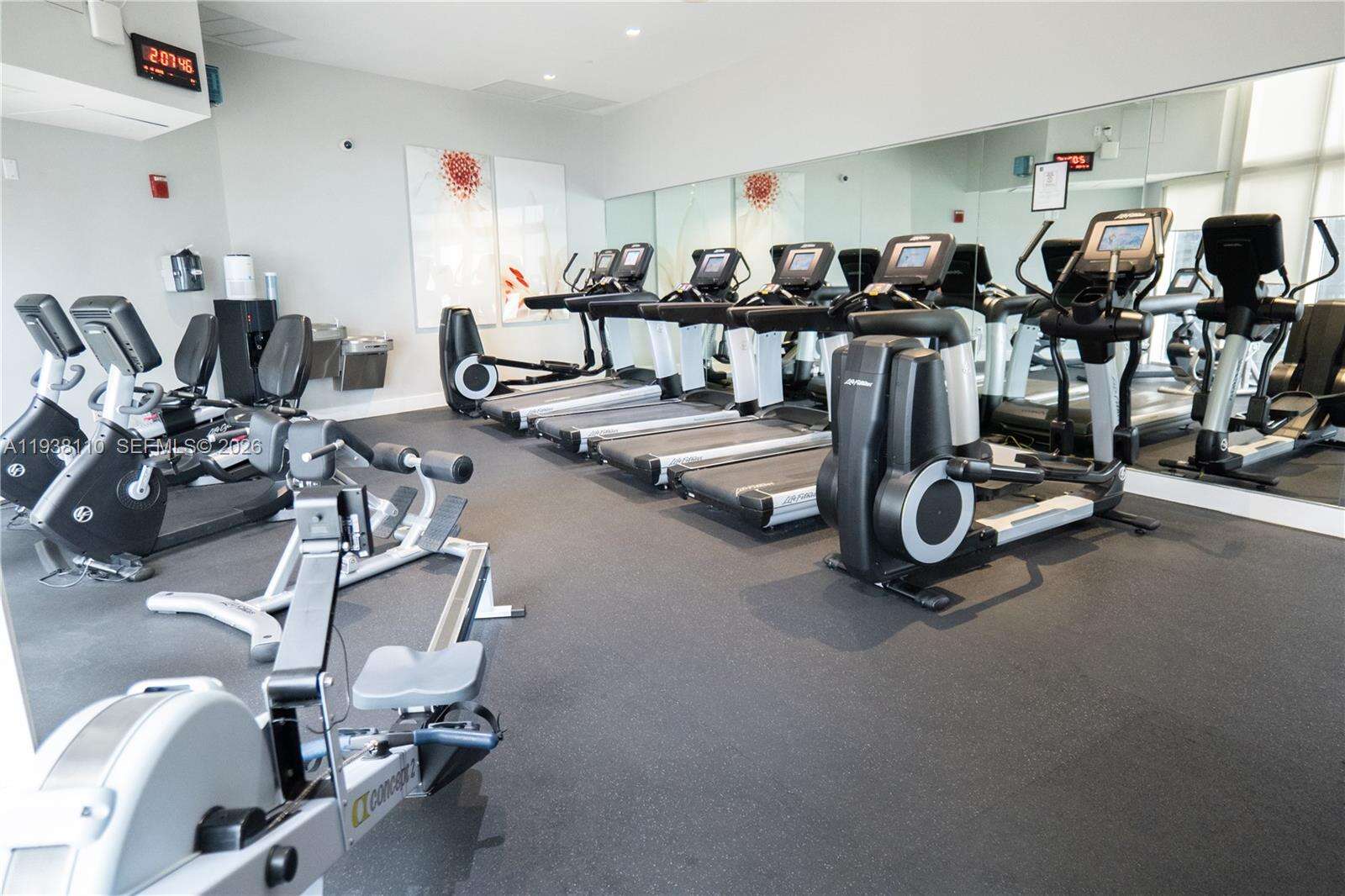 OCEAN FOUR - 17201 Collins Ave, Sunny Isles Beach, FL 33160 | Picture 24