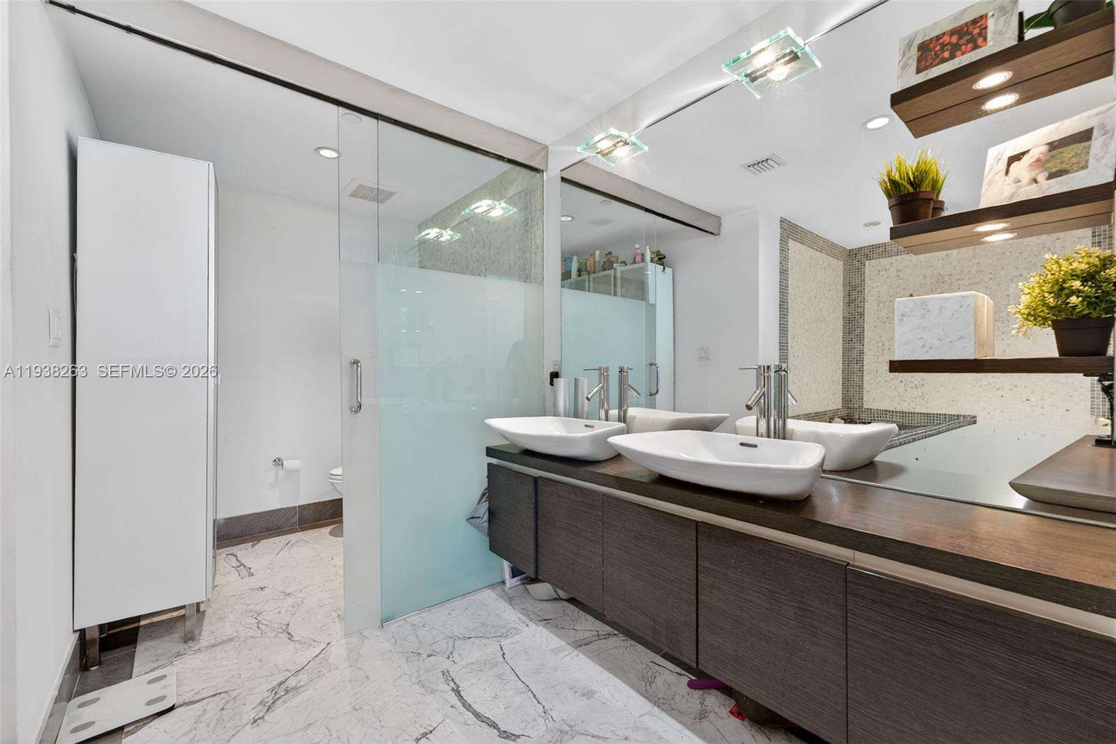 Epic Residences at 200 Biscayne Blvd Way, Miami, FL 33131 - For Sale photo 12
