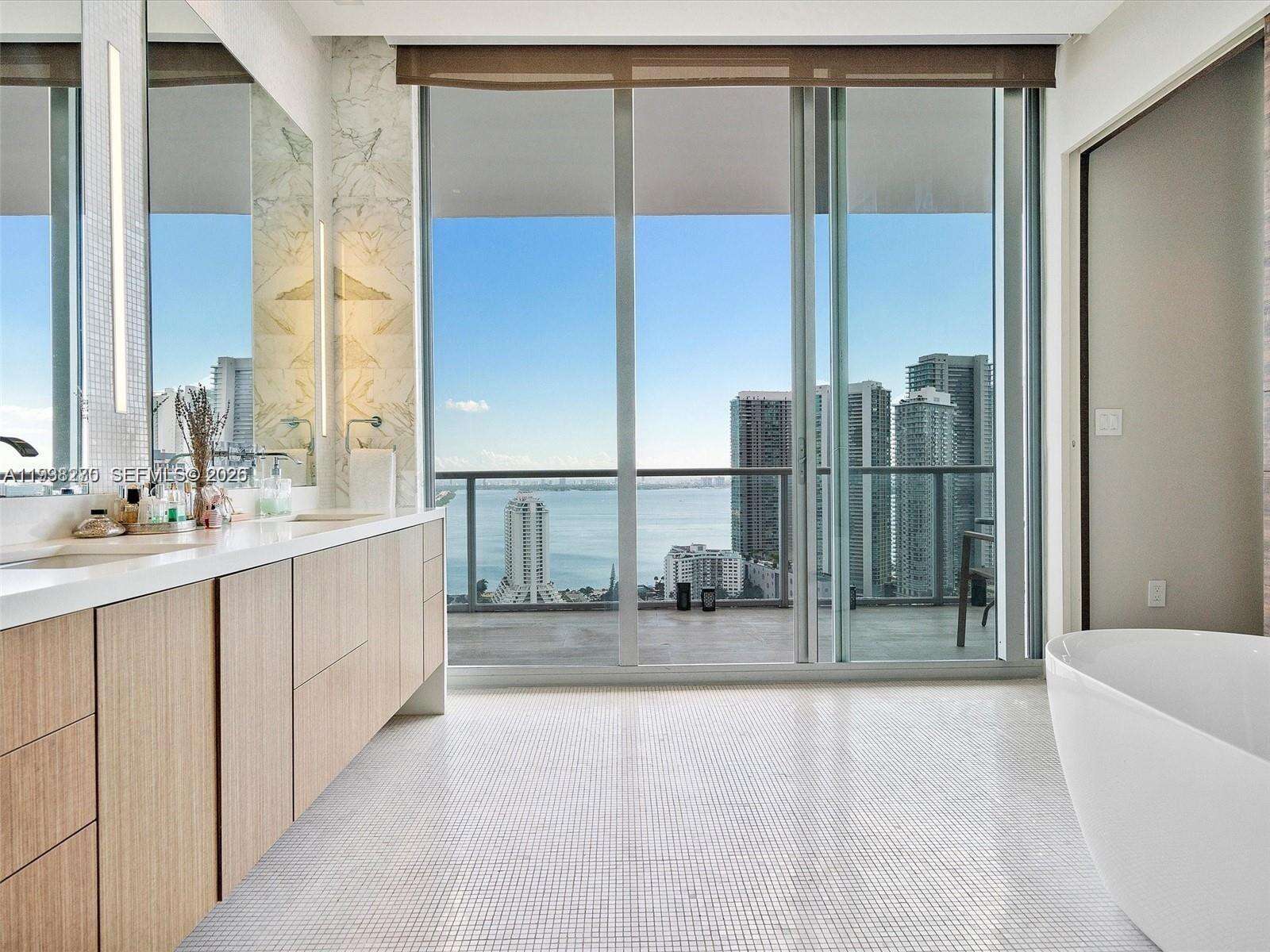 TWO MIDTOWN MIAMI - 3470 Coast Ave, Miami, FL 33137 | Picture 43