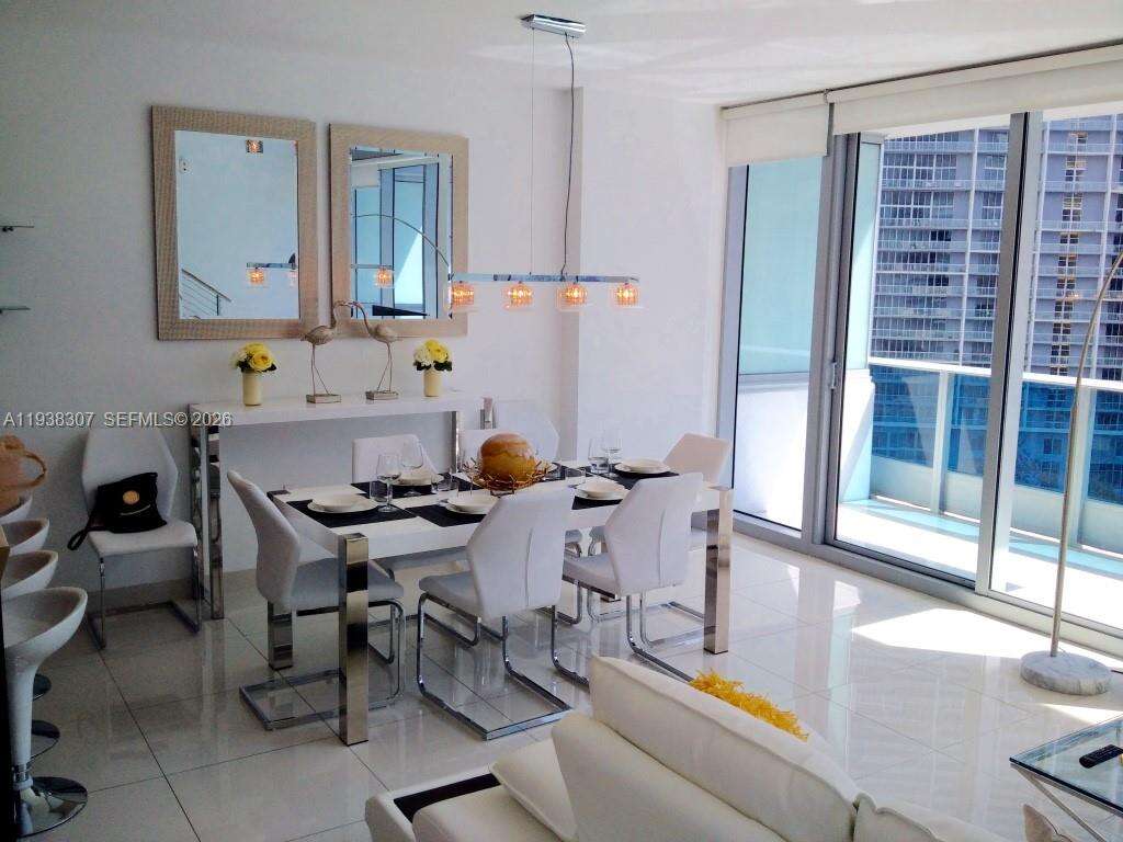 EPIC WEST - 200 Biscayne Blvd Way, Miami, FL 33131 | Picture 21