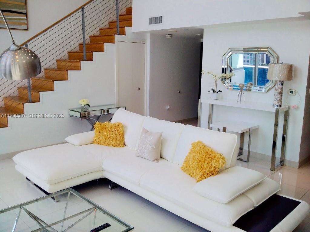 EPIC WEST - 200 Biscayne Blvd Way, Miami, FL 33131 | Picture 23