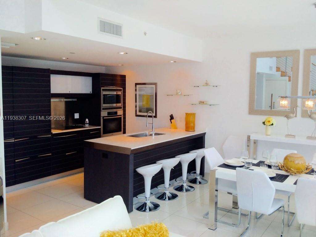 EPIC WEST - 200 Biscayne Blvd Way, Miami, FL 33131 | Picture 27