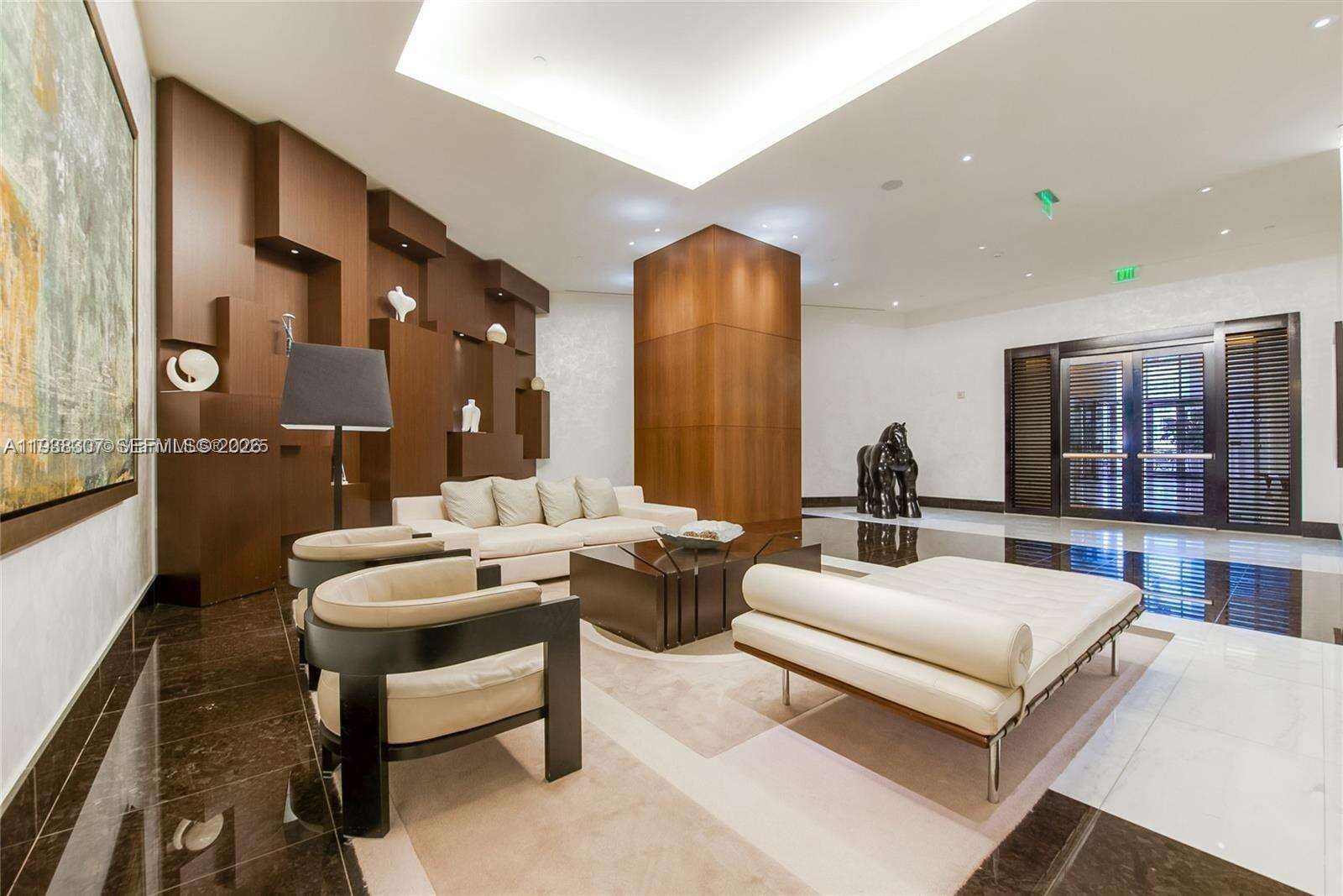 EPIC WEST - 200 Biscayne Blvd Way, Miami, FL 33131 | Picture 31