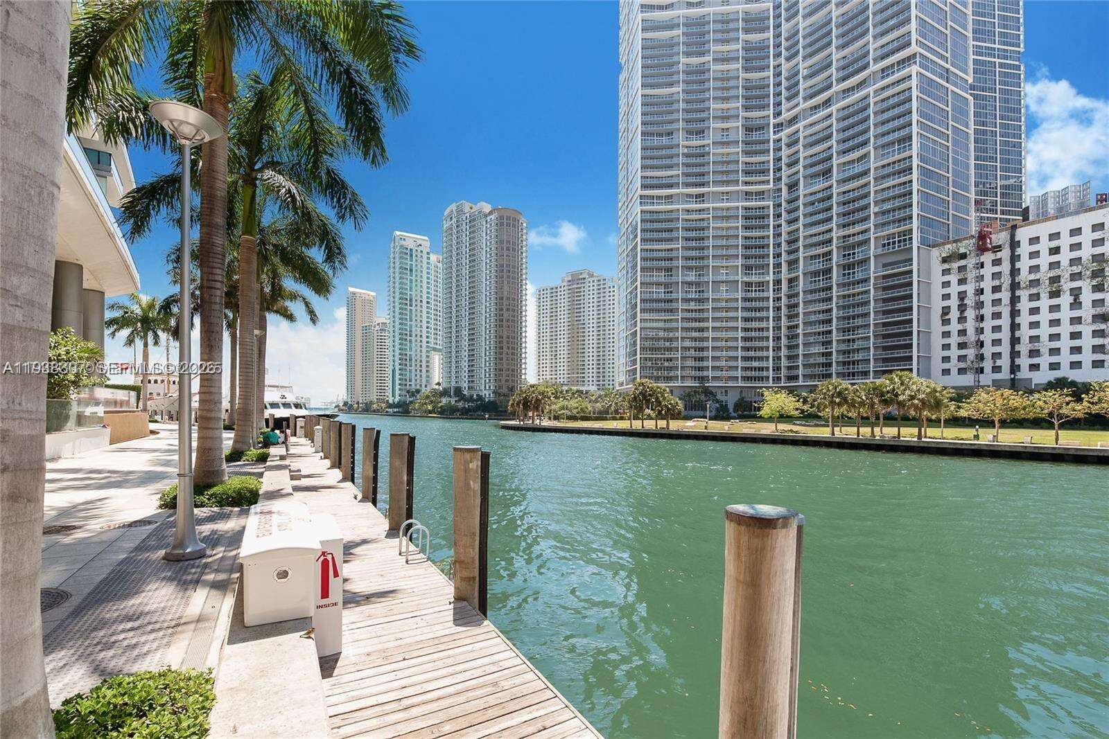 EPIC WEST - 200 Biscayne Blvd Way, Miami, FL 33131 | Picture 32