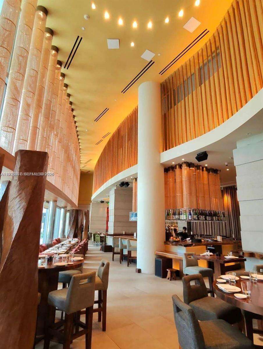 EPIC WEST - 200 Biscayne Blvd Way, Miami, FL 33131 | Picture 35